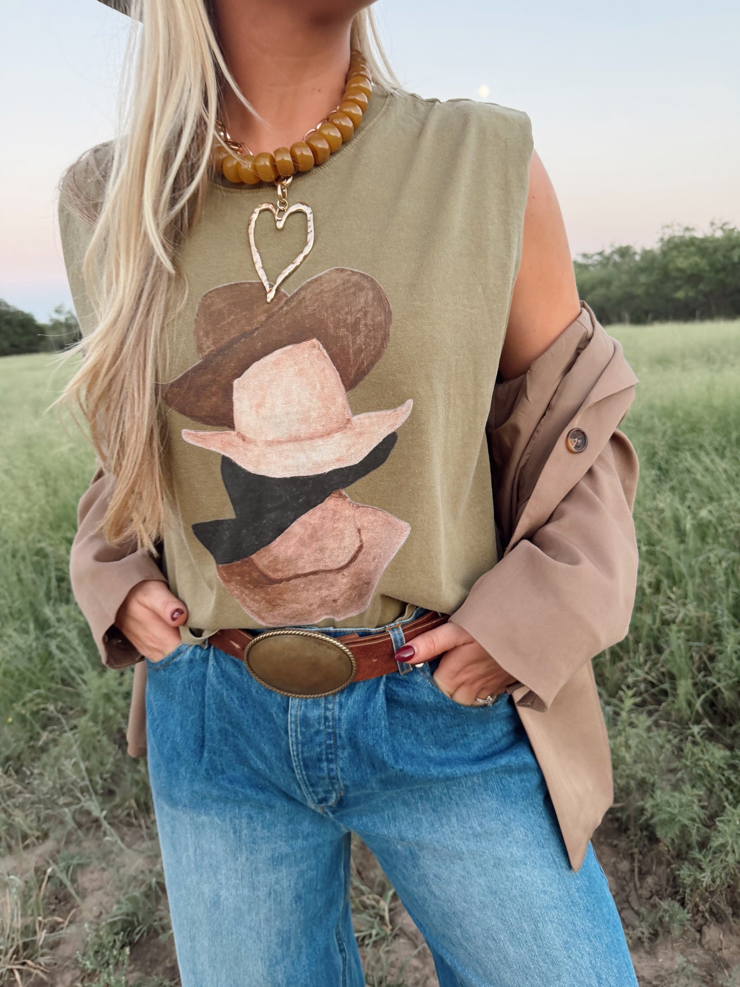 Tres Cowboy Hats Graphic