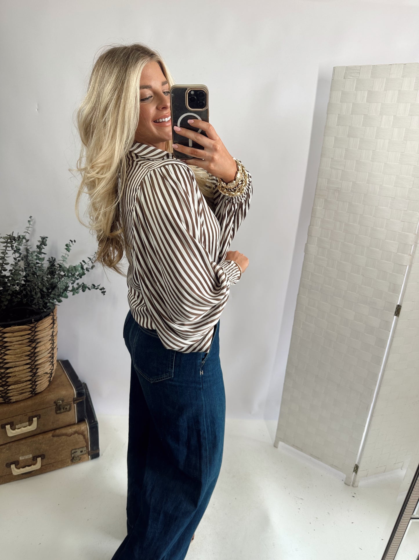 Archer Button Up