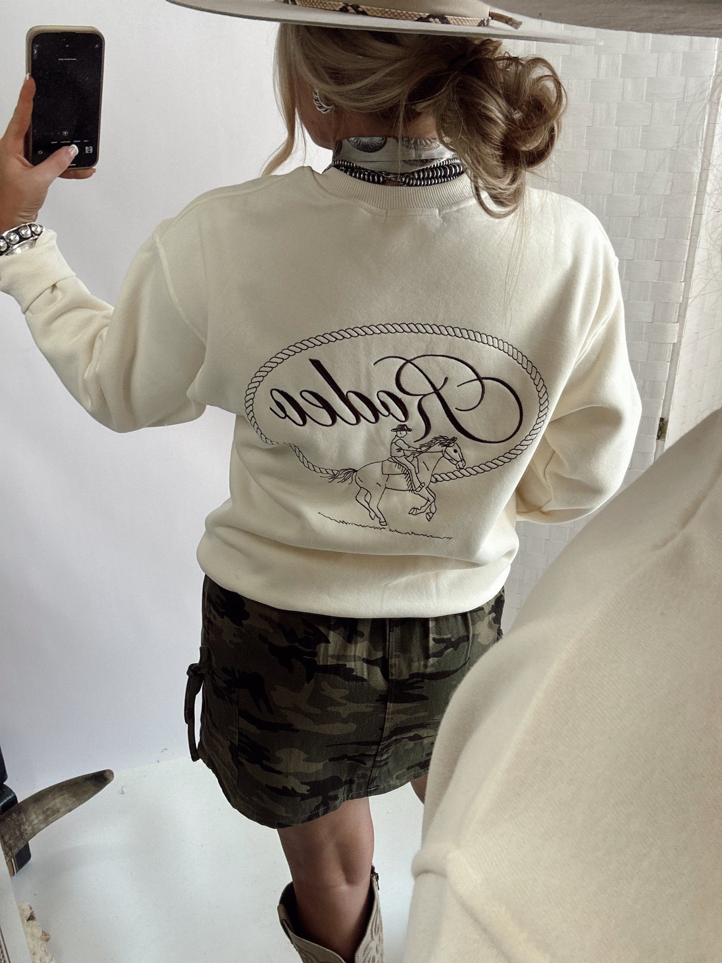 Rodeo Babe Sweatshirt *Cream