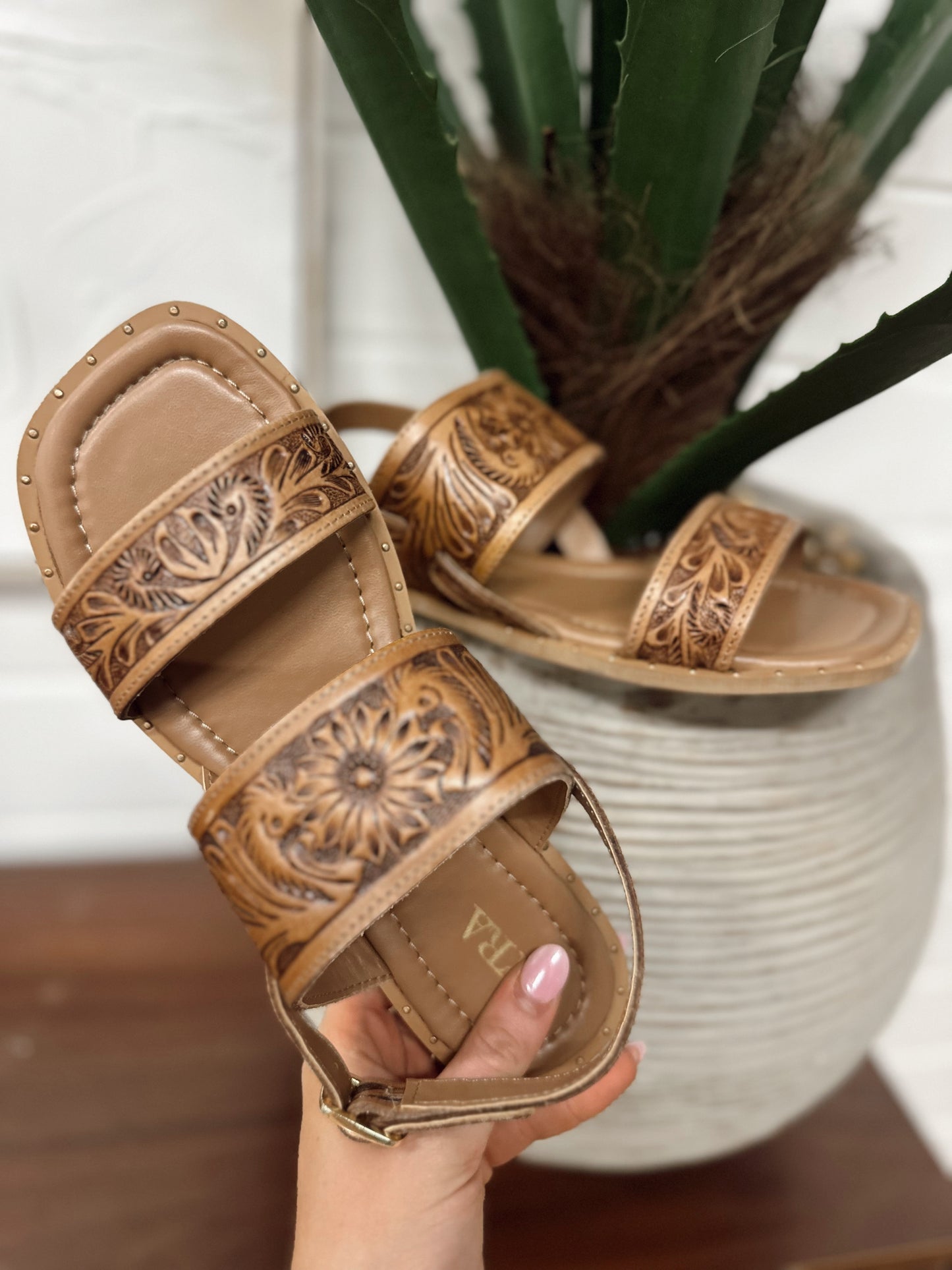 Wildlfower Wanderer Sandals