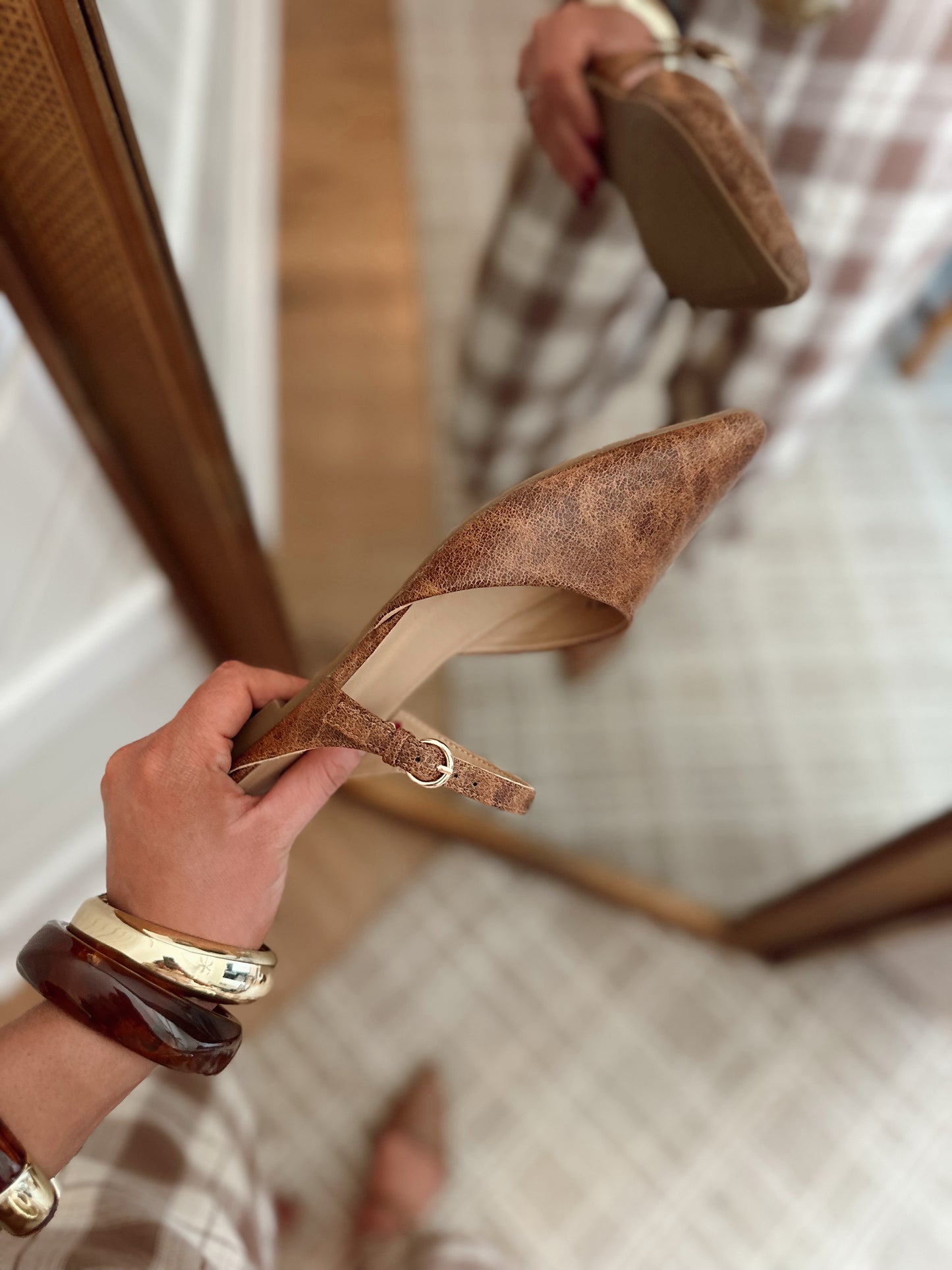 WANNA GRAB DRINKS -Shoes