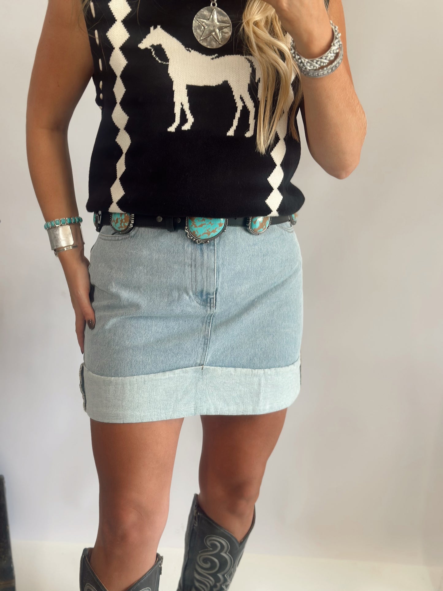 Nix Skirt