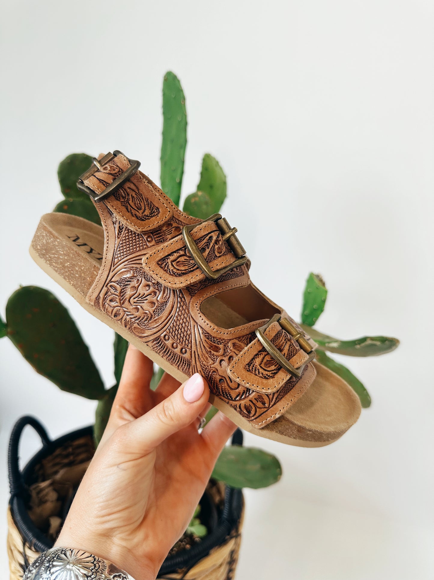 Dixon Trails Sandals