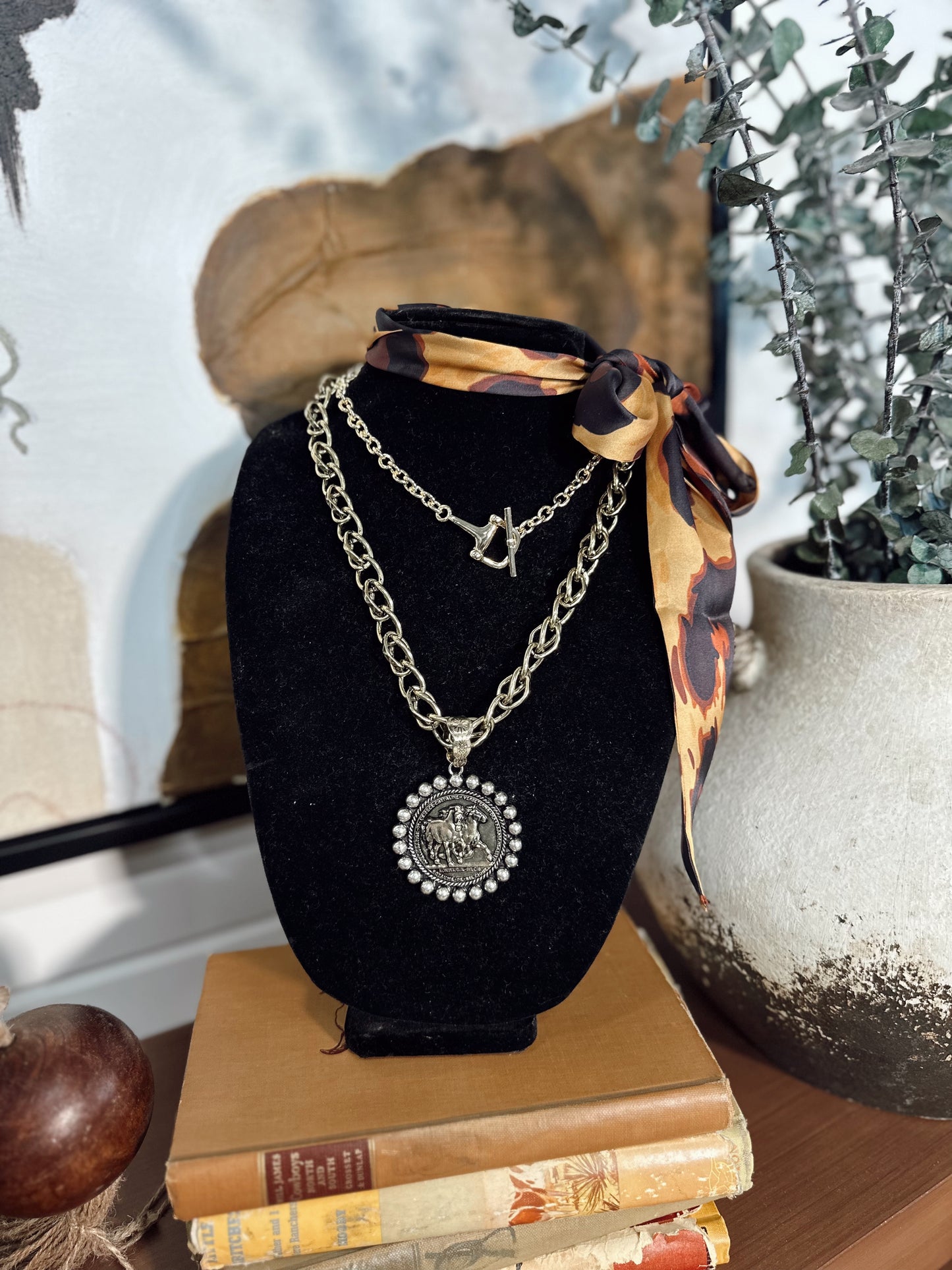 Ellis Necklace *Gold