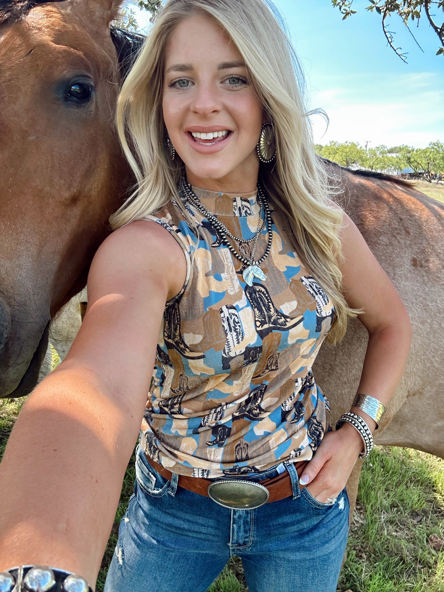 COWBOY HEELS TANK