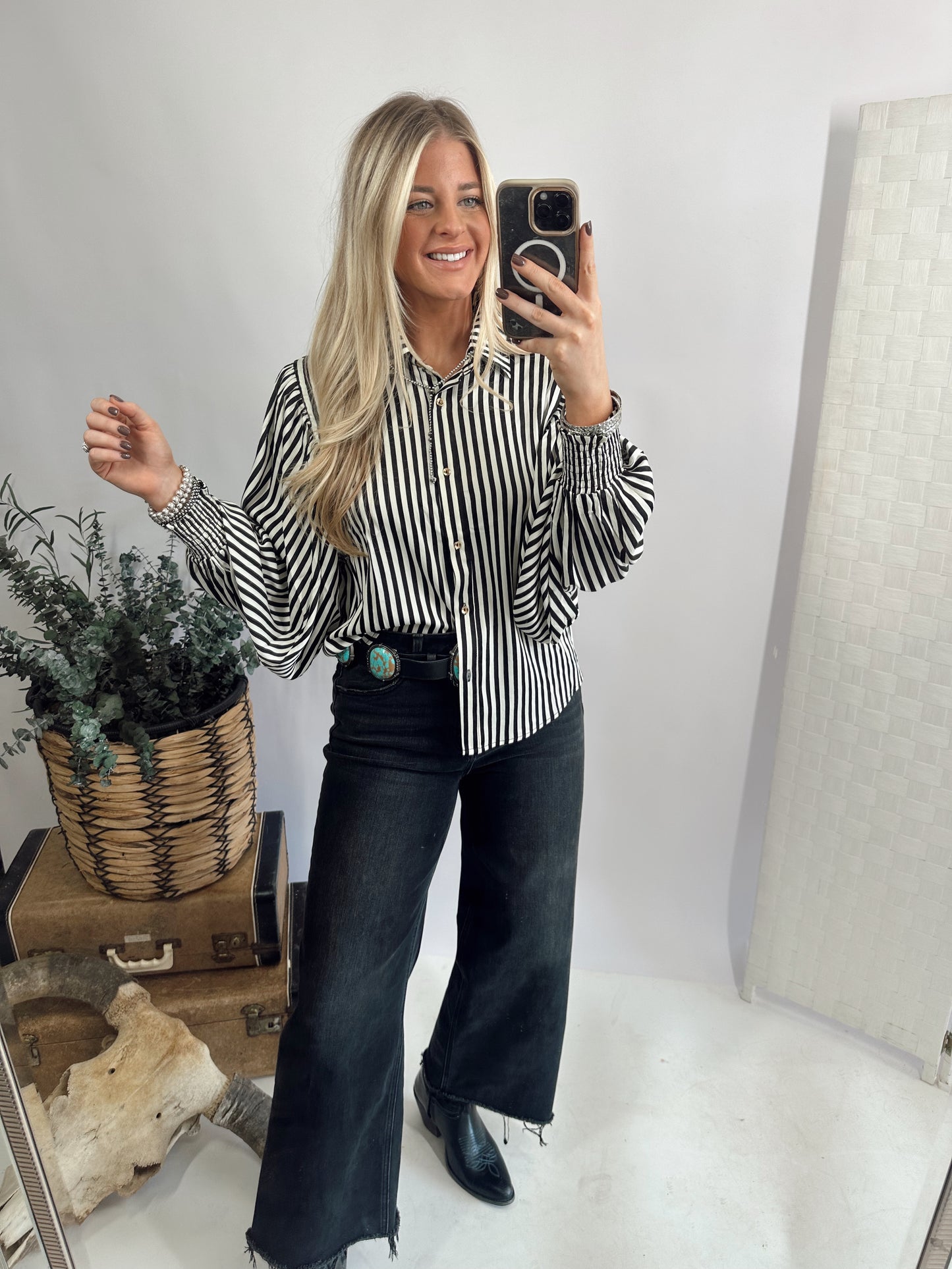 Archer Button Up *Black