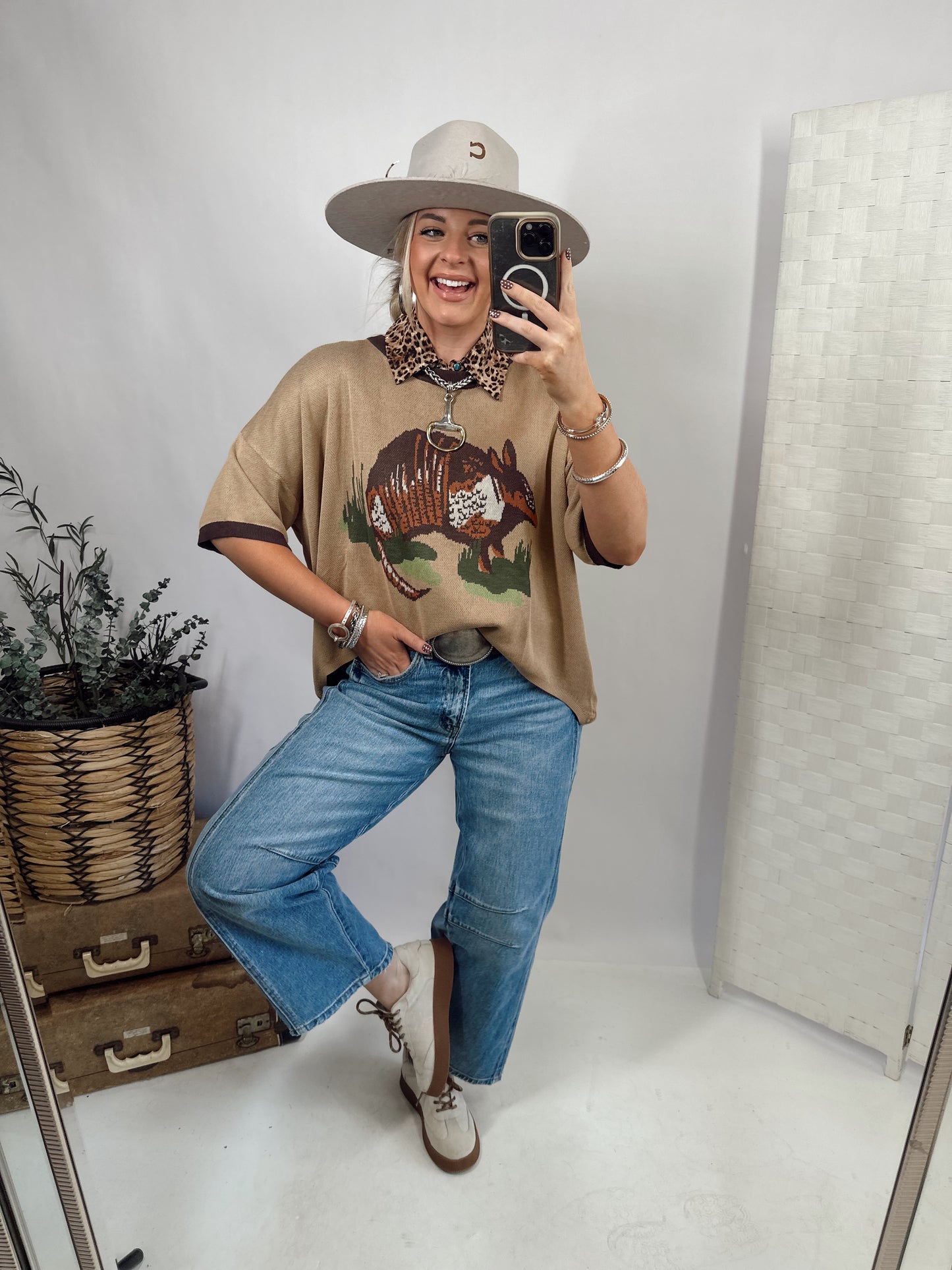 The Dusty Armadillo Top