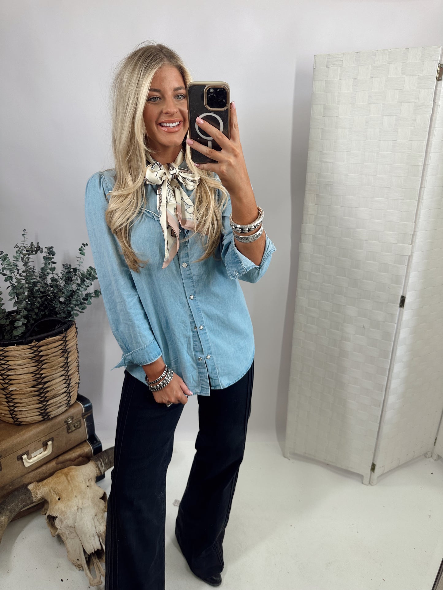 ROWDY RUFFLES L/S *LIGHT