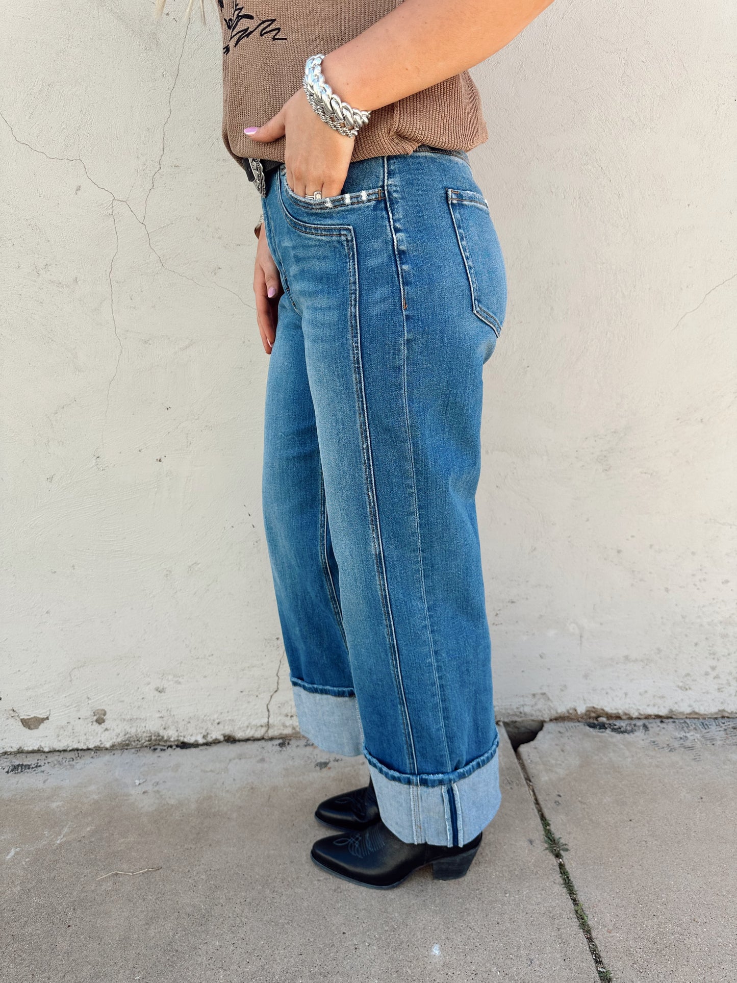 Elena Jeans