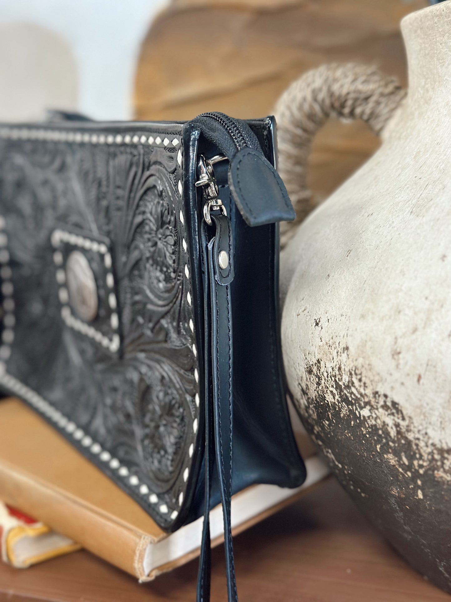 Minnesota Crossbody