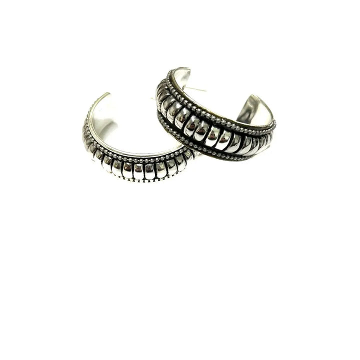 Cove Earrigs