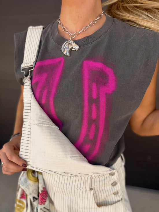 Fuchsia Horseshoe Graphic