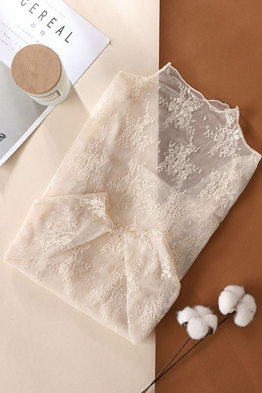 Lola Lace Top *Beige