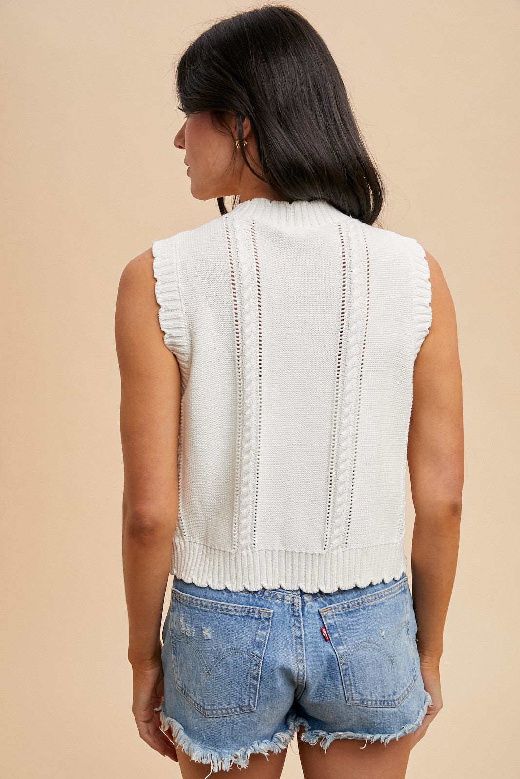 Rhianna Vest