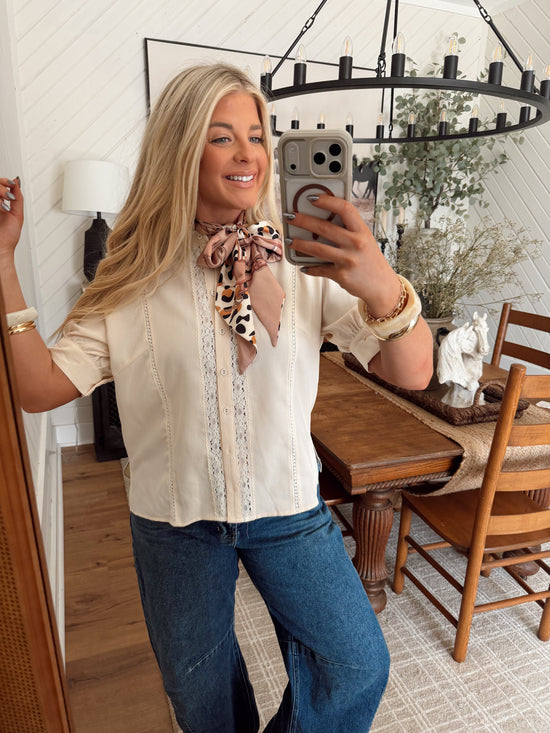 Dainty Bree Blouse