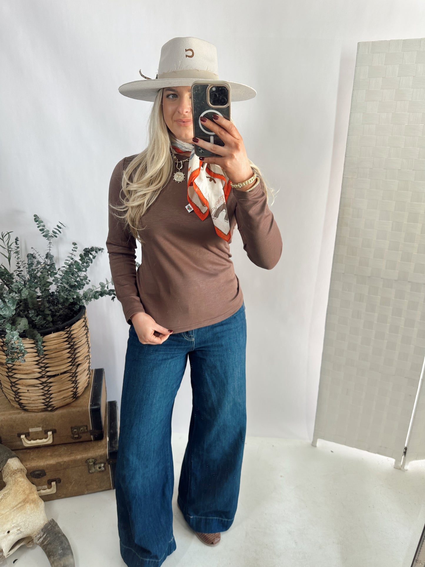 CLOUD BASIC L/S *MOCHA