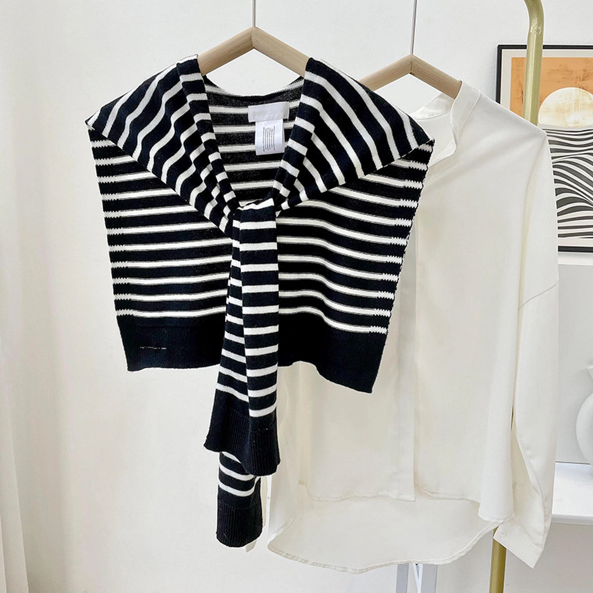 Sydney Shawl *Black Stripe