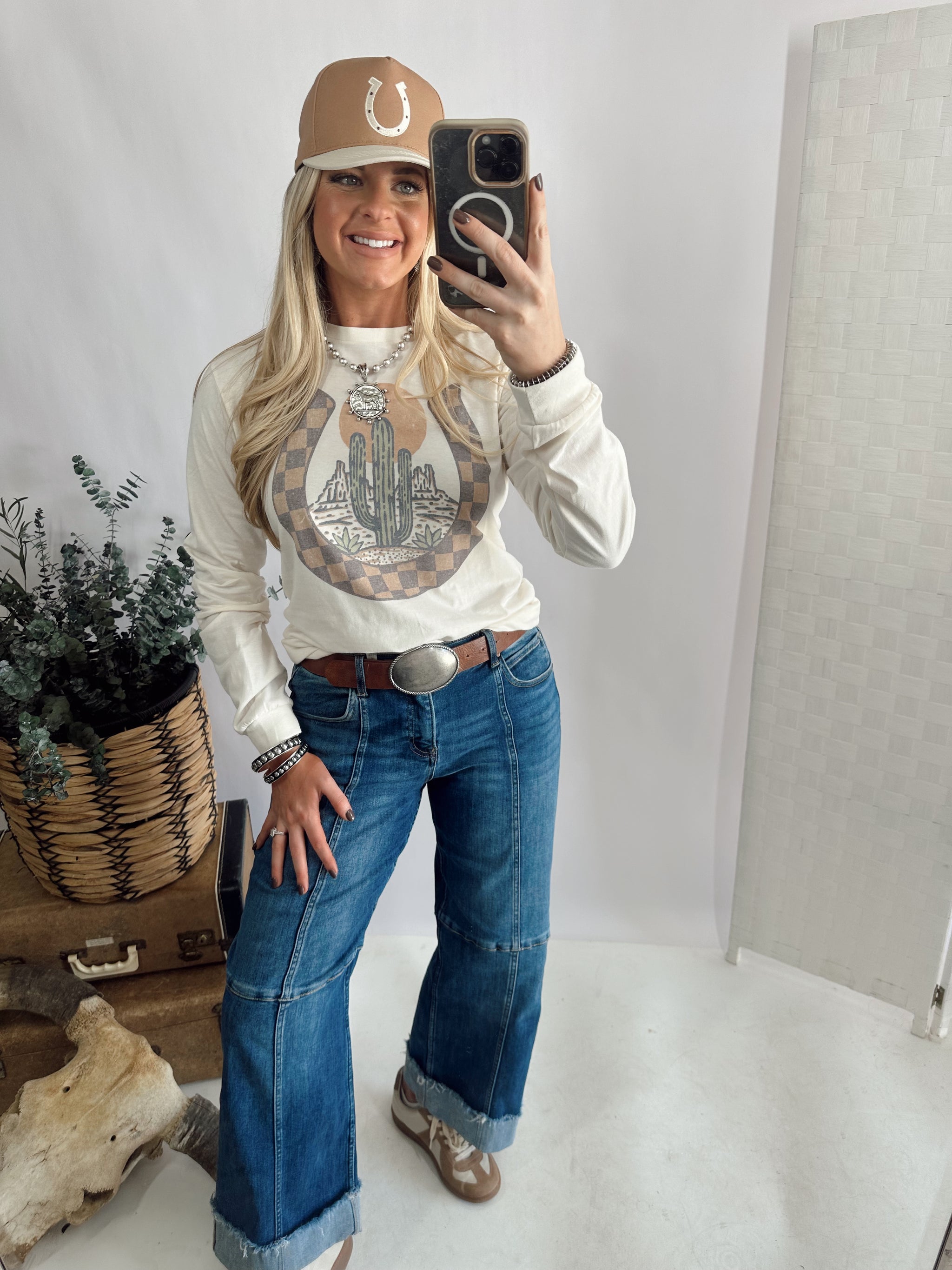 Horseshoe Canyon LS Graphic