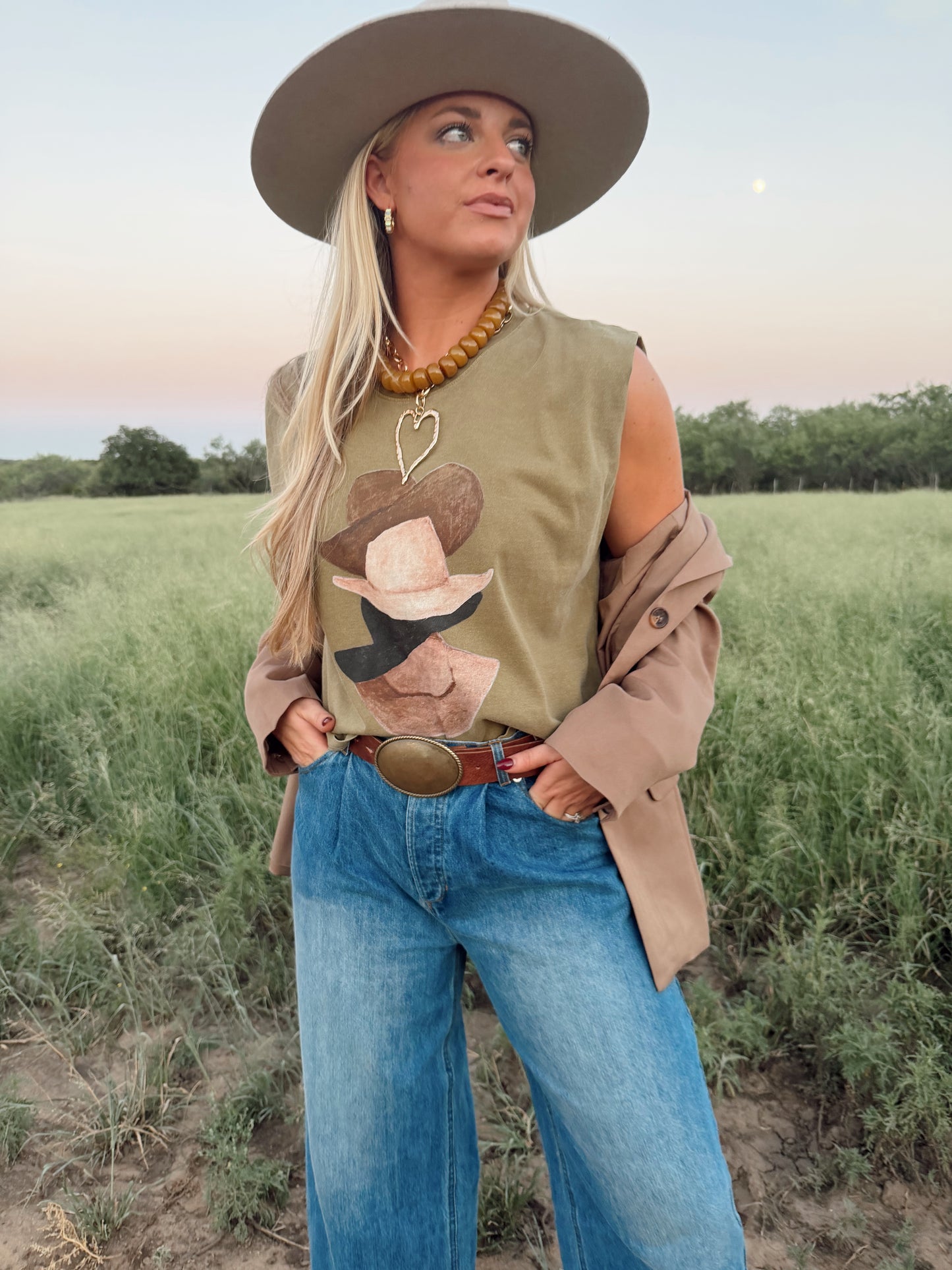 Tres Cowboy Hats Graphic