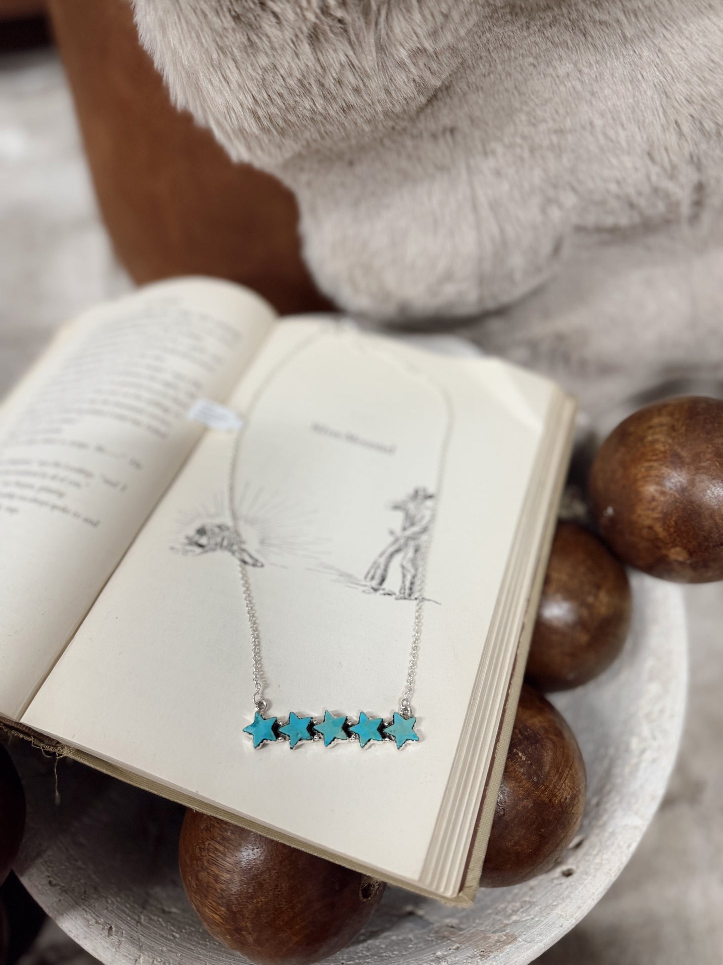 Running Star Hada Collection Kingman Turquoise Necklace