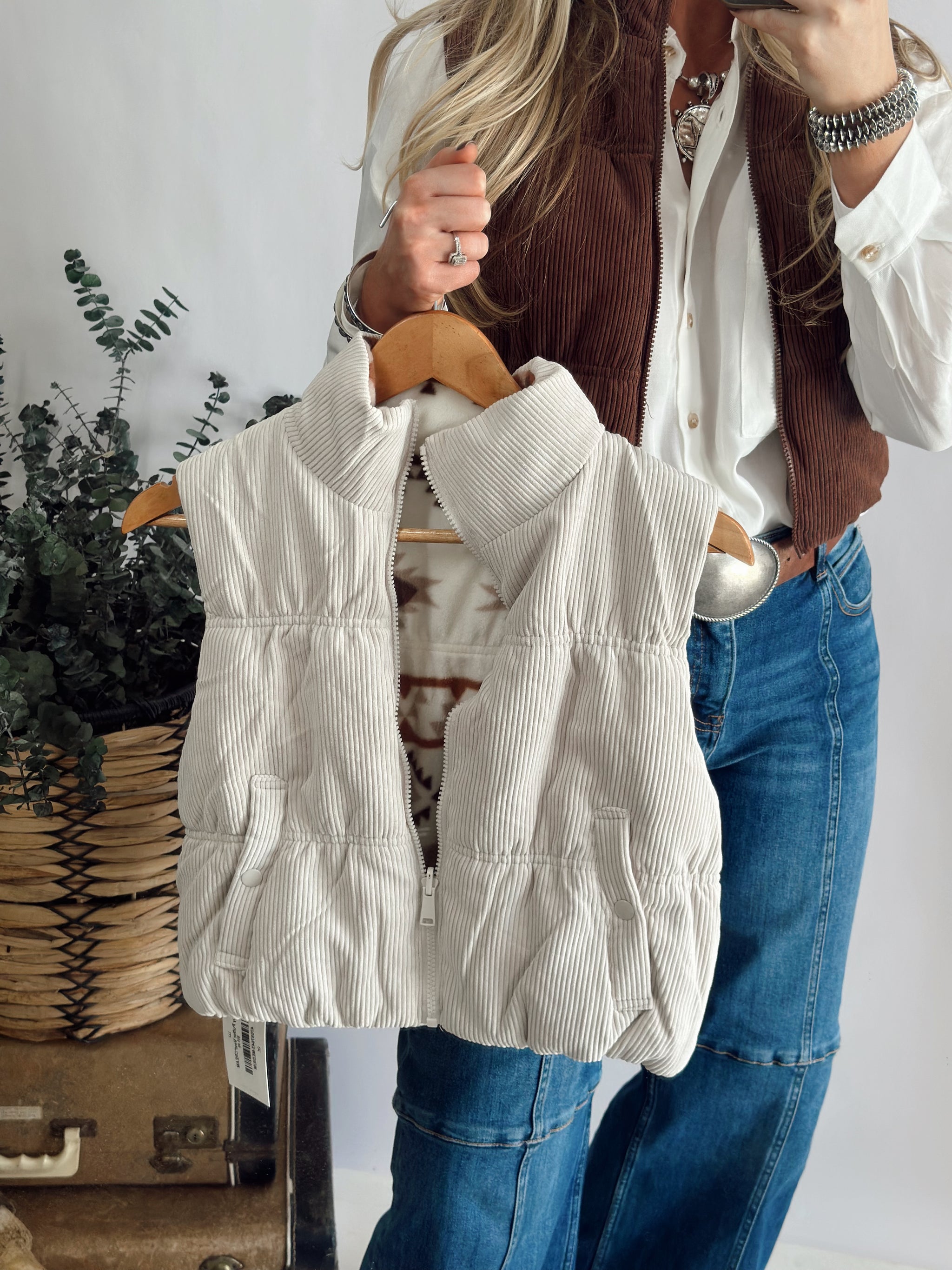 Polly Puffer Vest*CREAM-DOOR BUSTER