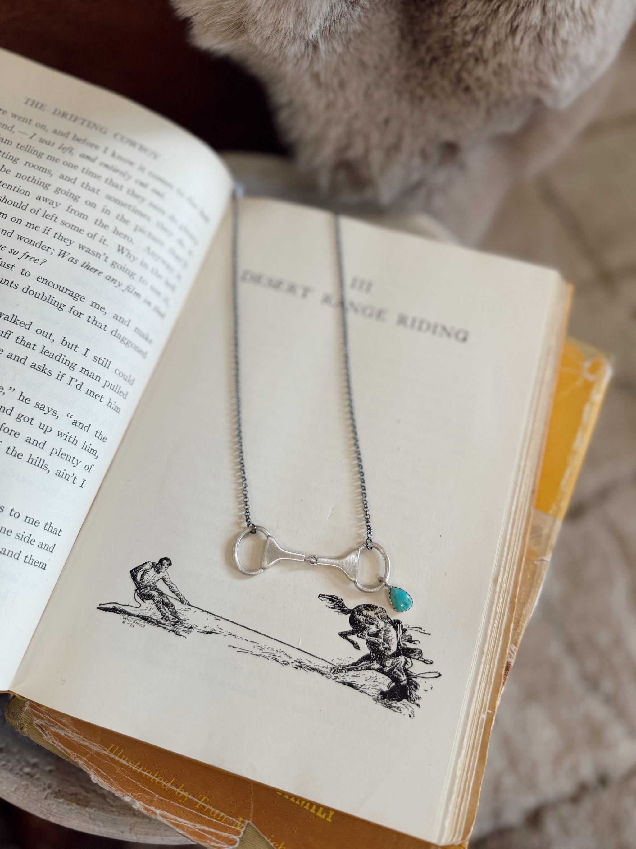 Hada Collection Kingman Turquoise Snaffle Bit Necklace