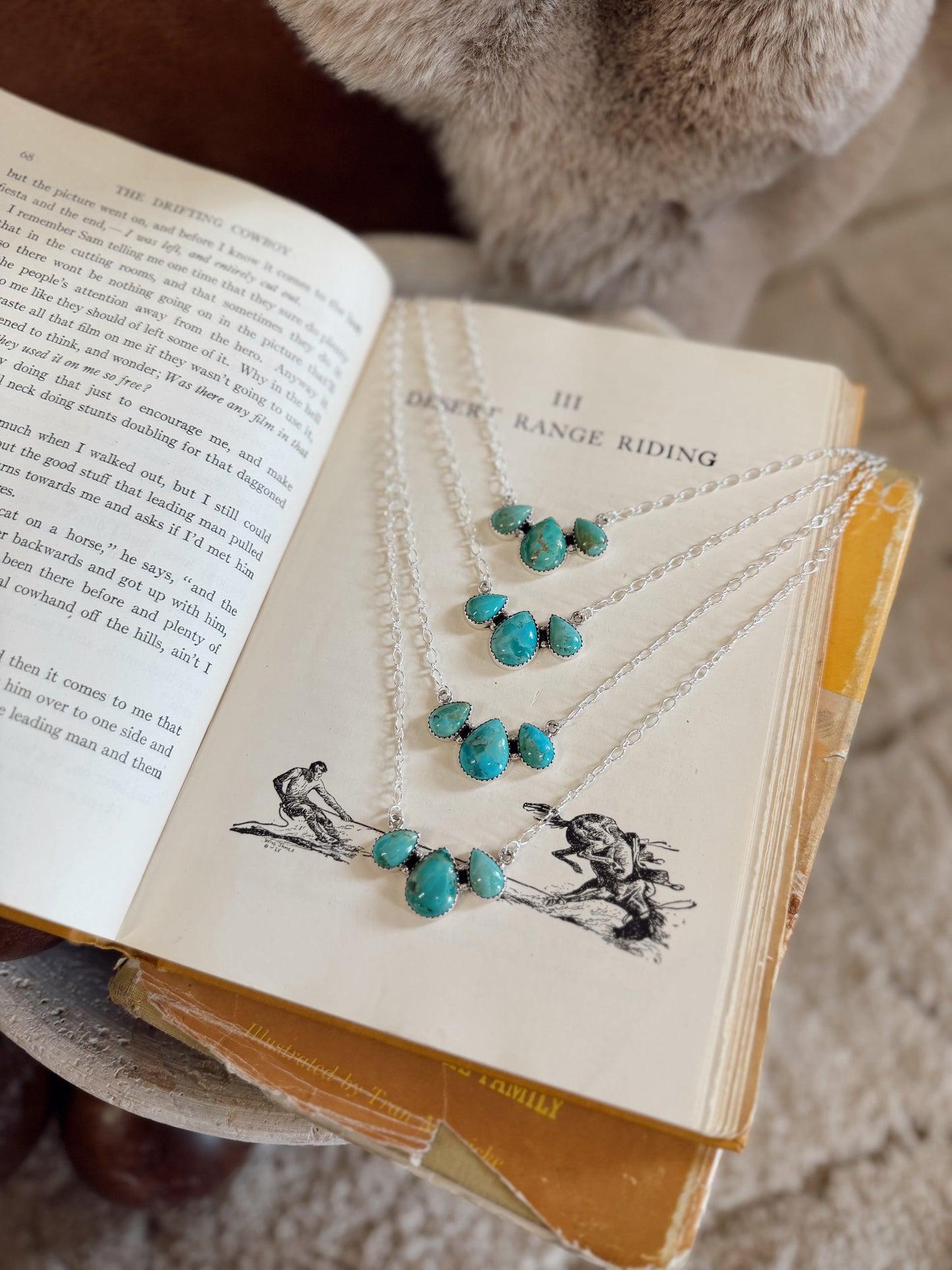 Three Kingman Turquoise Necklace Hada Collection
