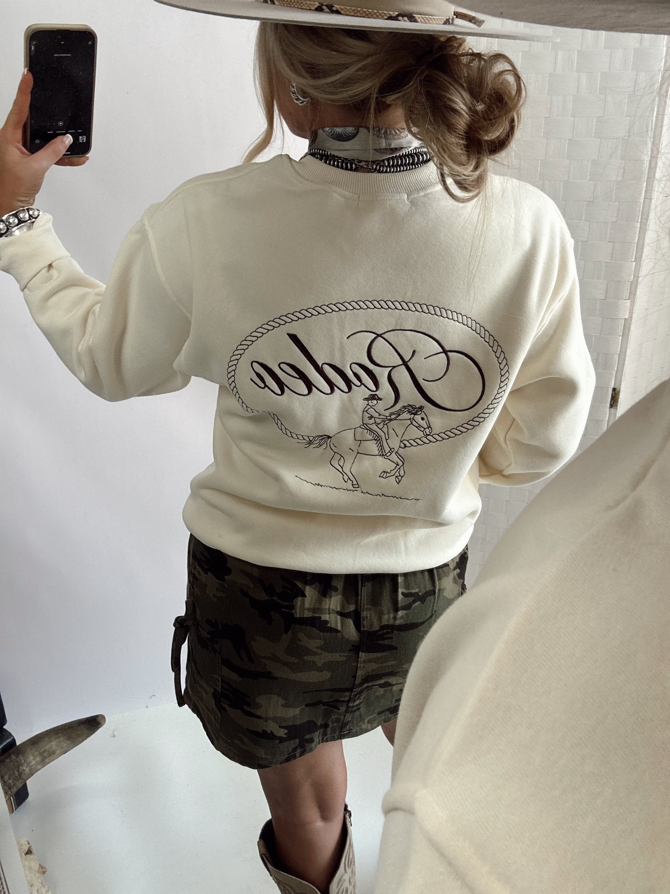 Rodeo Babe Sweatshirt *Cream