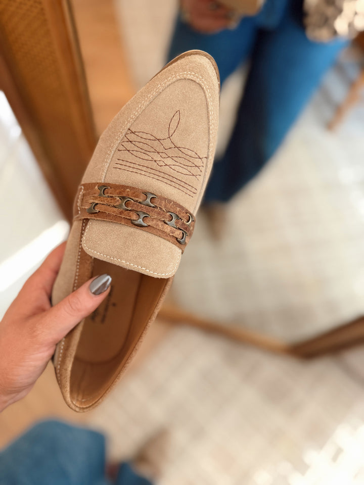 Avery Loafer