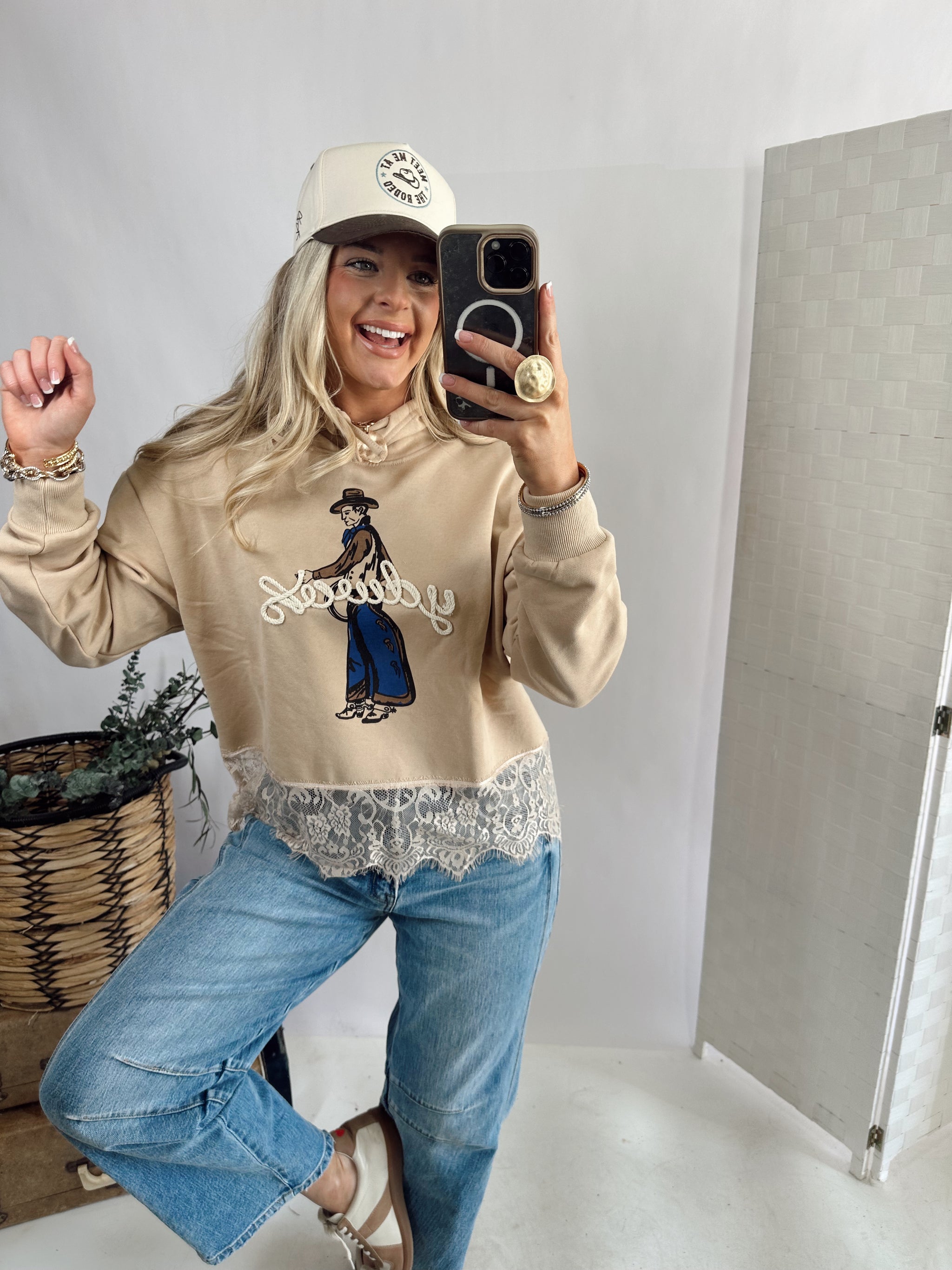 CHILL COWBOY SWEATSHIRT