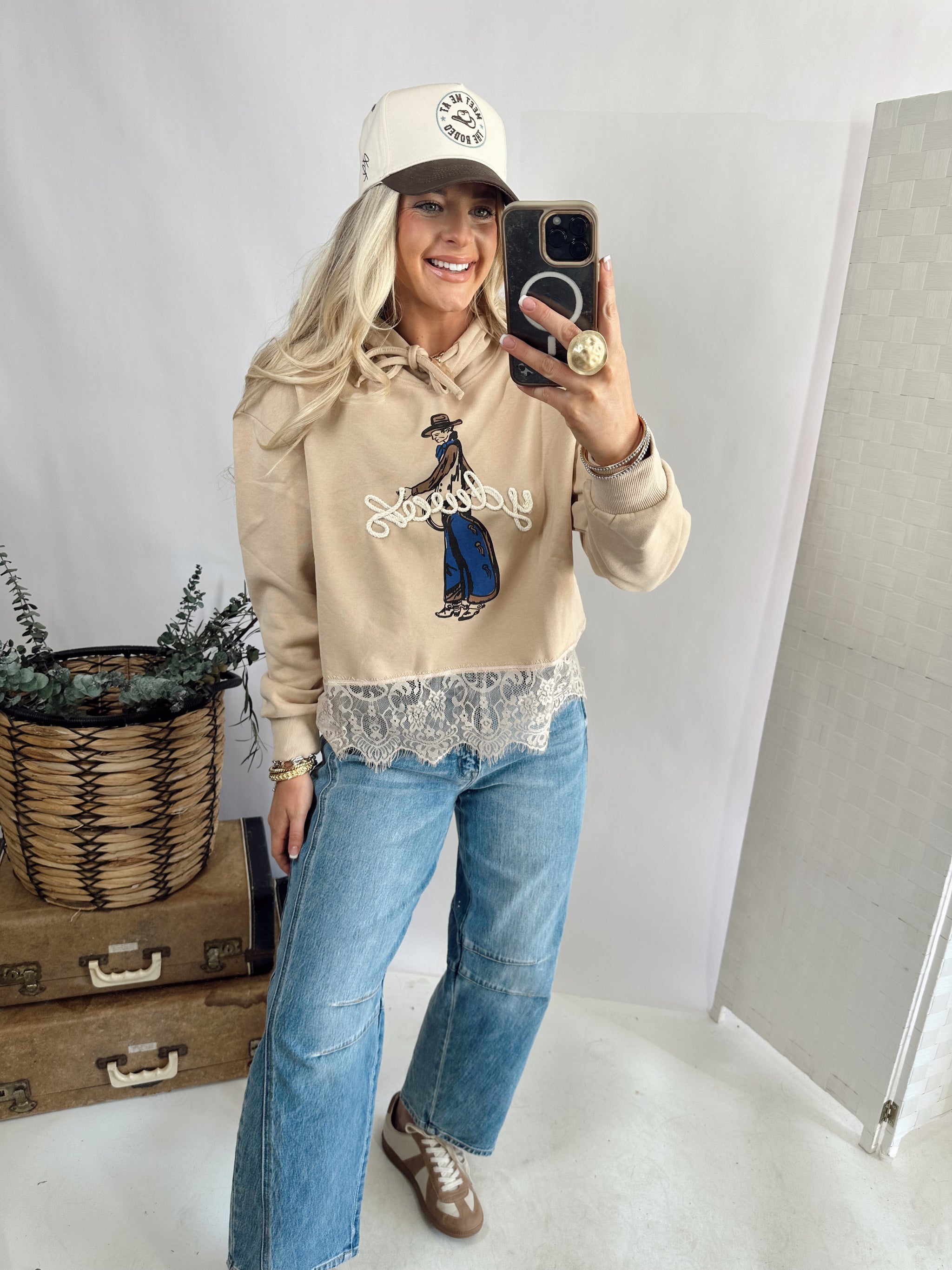 CHILL COWBOY SWEATSHIRT