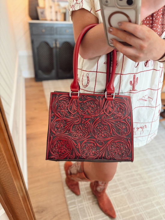 The Legacy Tote *Red