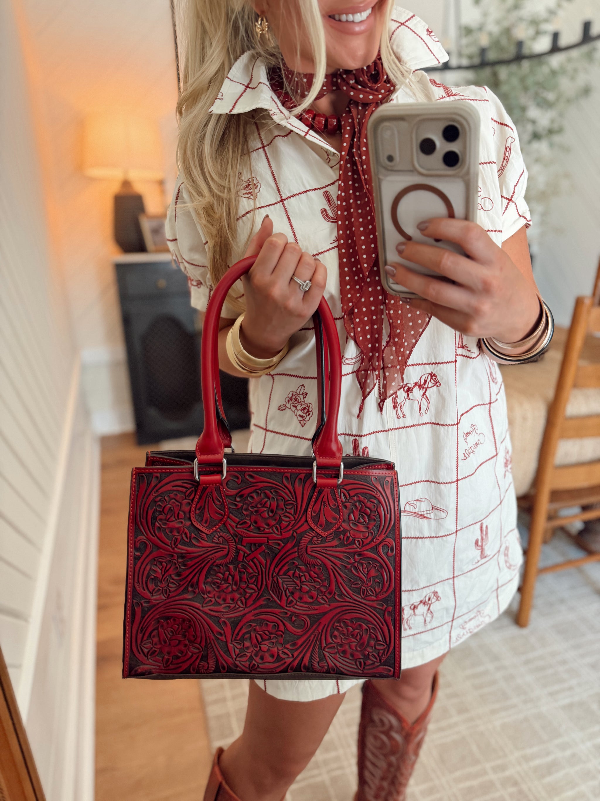 The Legacy Tote *Red