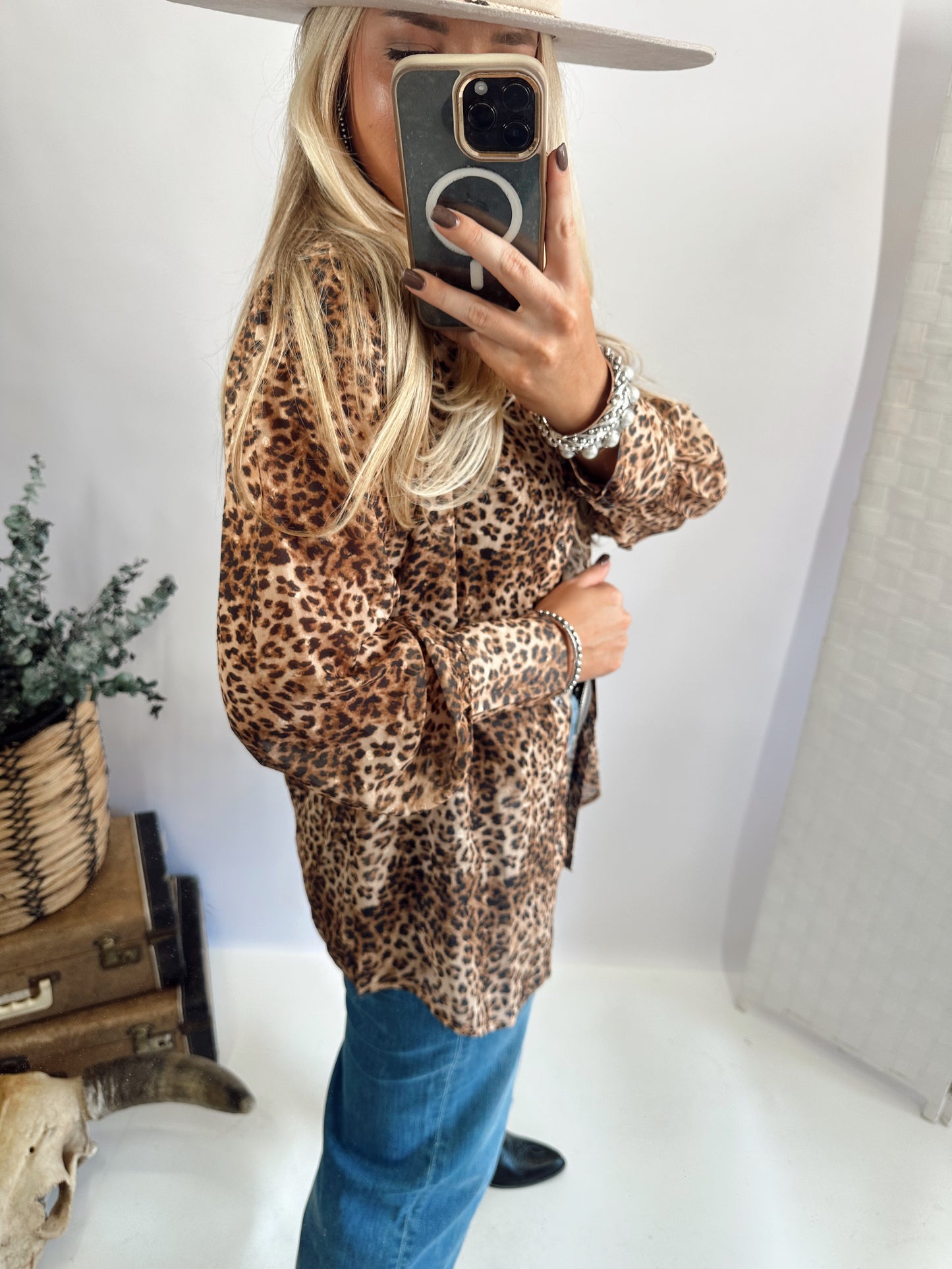 WESTERN WILD *LEOPARD