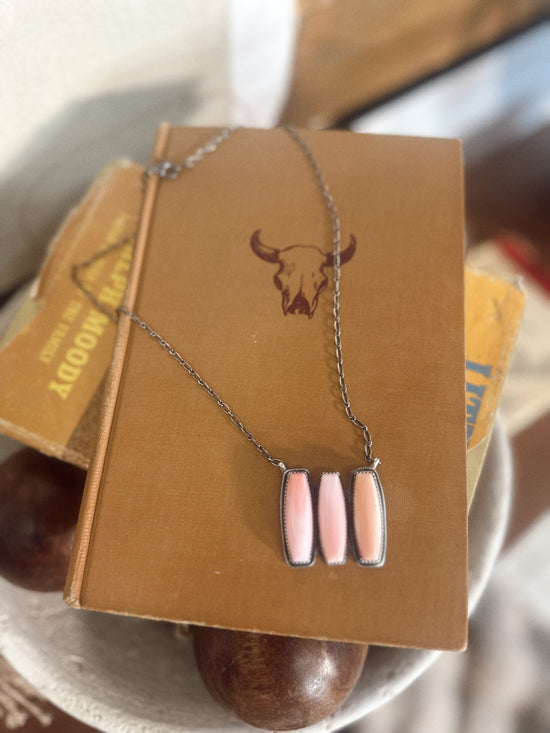 Authentic Navajo Handmade Sterling Silver Pink Conch Necklace