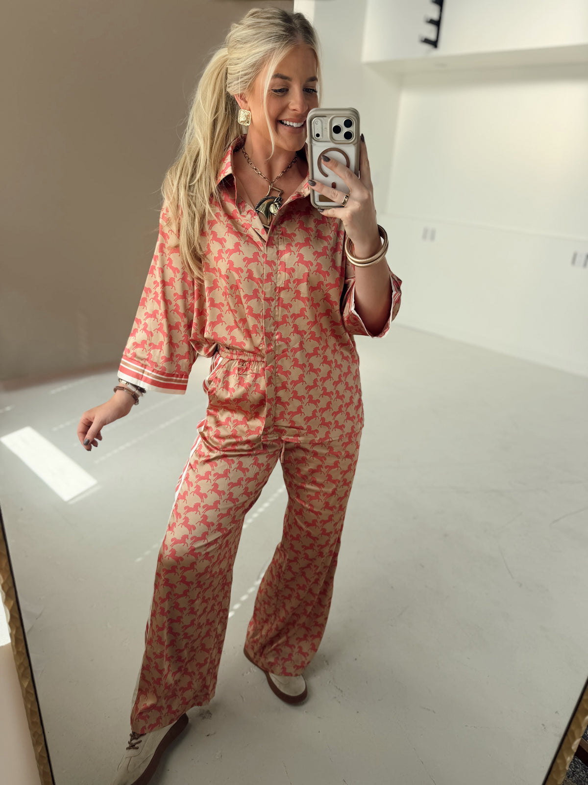 Derby Dainty Set