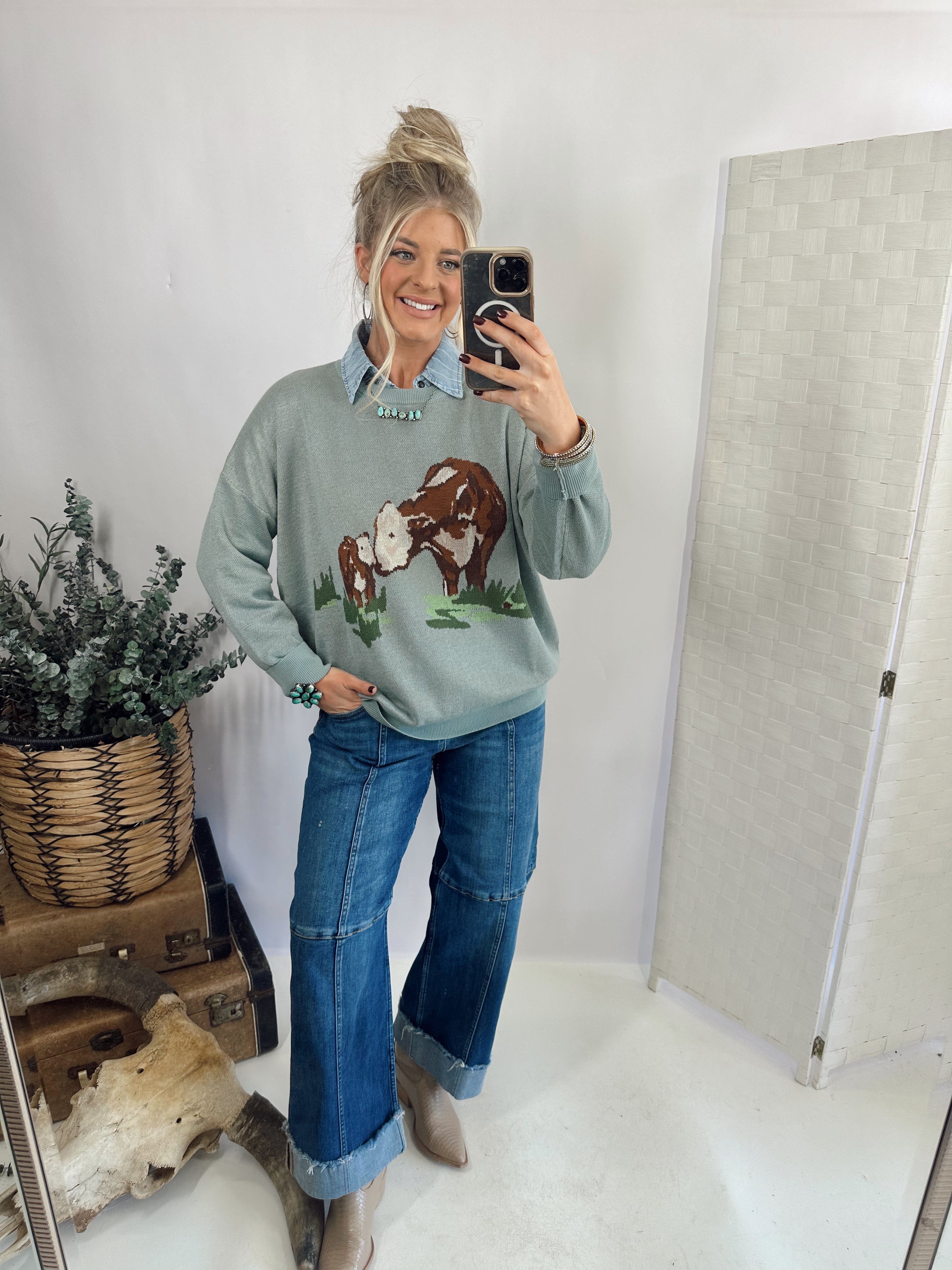 CATTLE CREEK SWEATER
