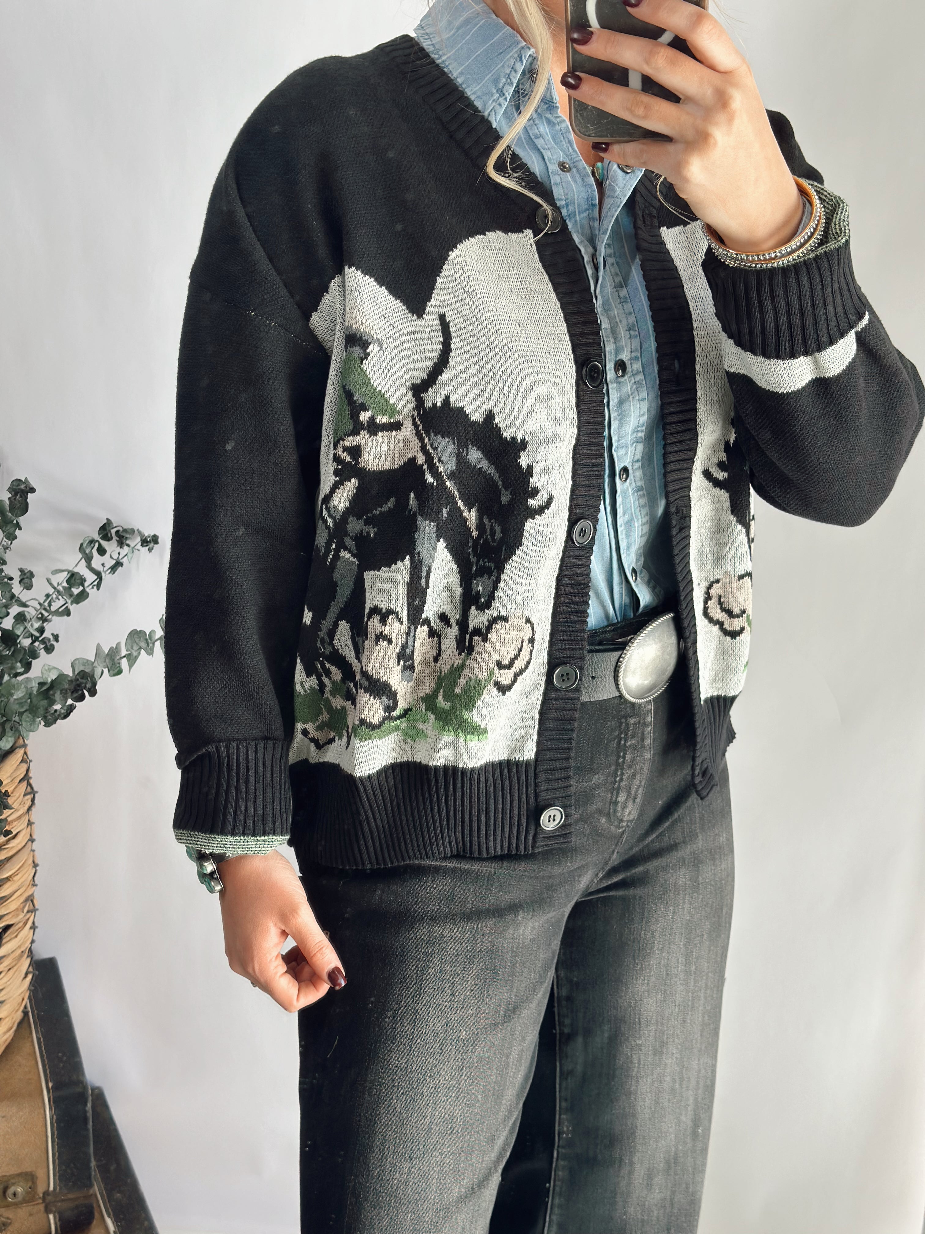 MANE CHARACTER CARDIGAN