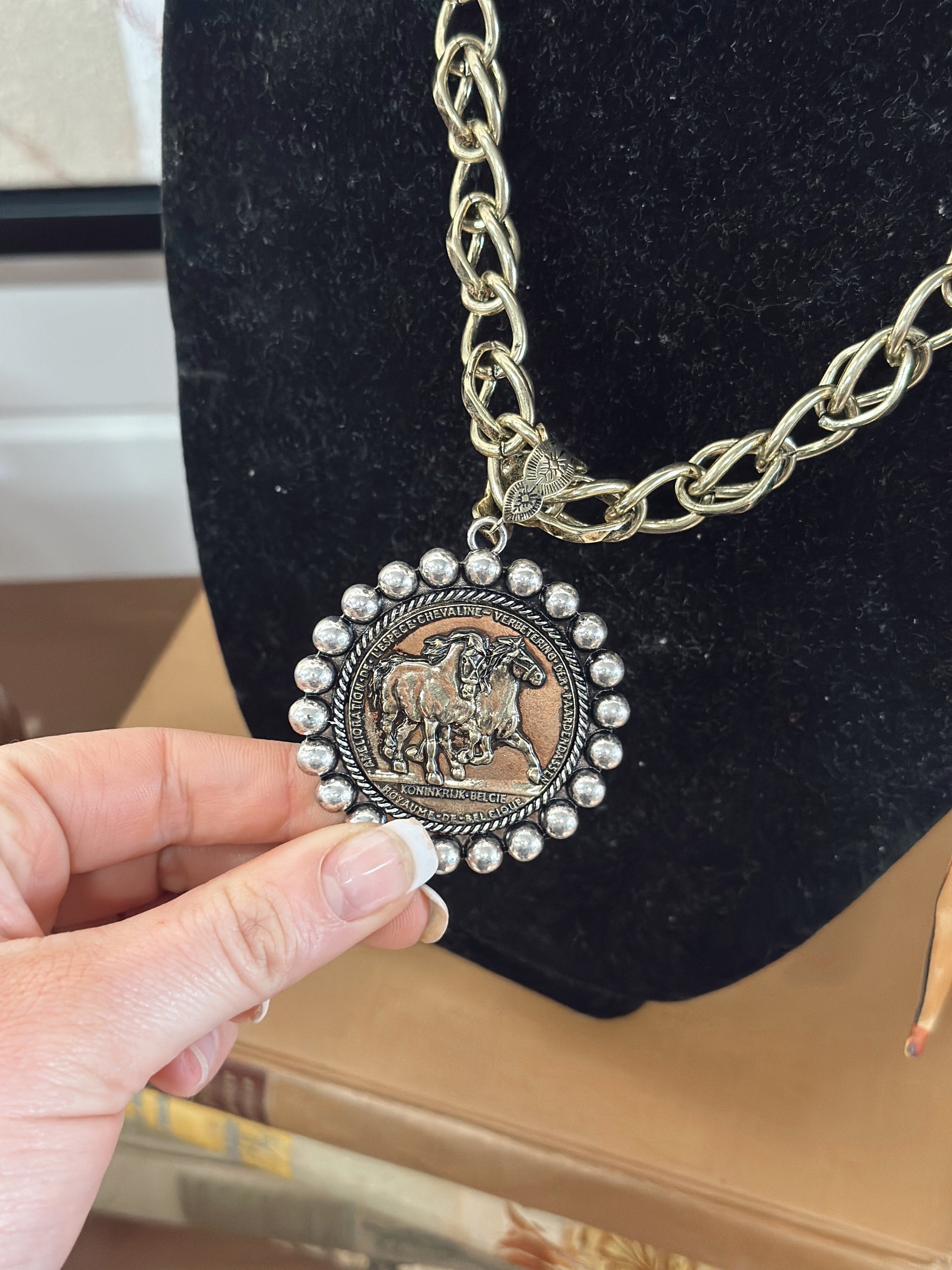 Ellis Necklace *Gold