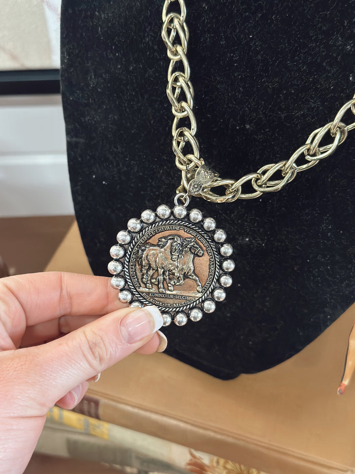 Ellis Necklace *Gold