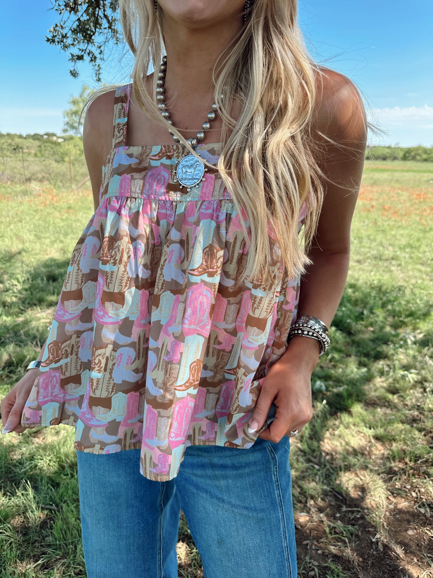 RODEO RUFFLES TOP