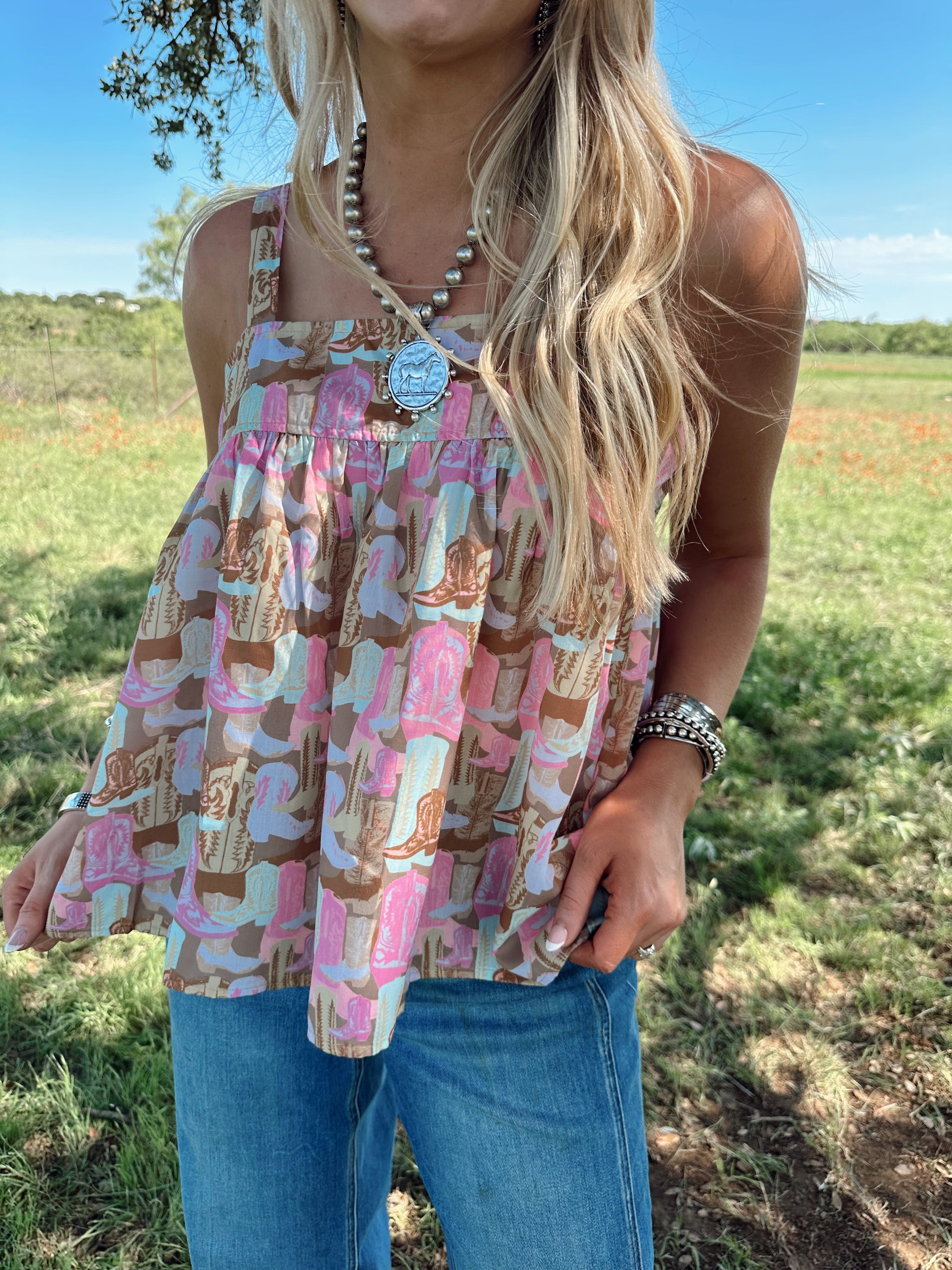 RODEO RUFFLES TOP