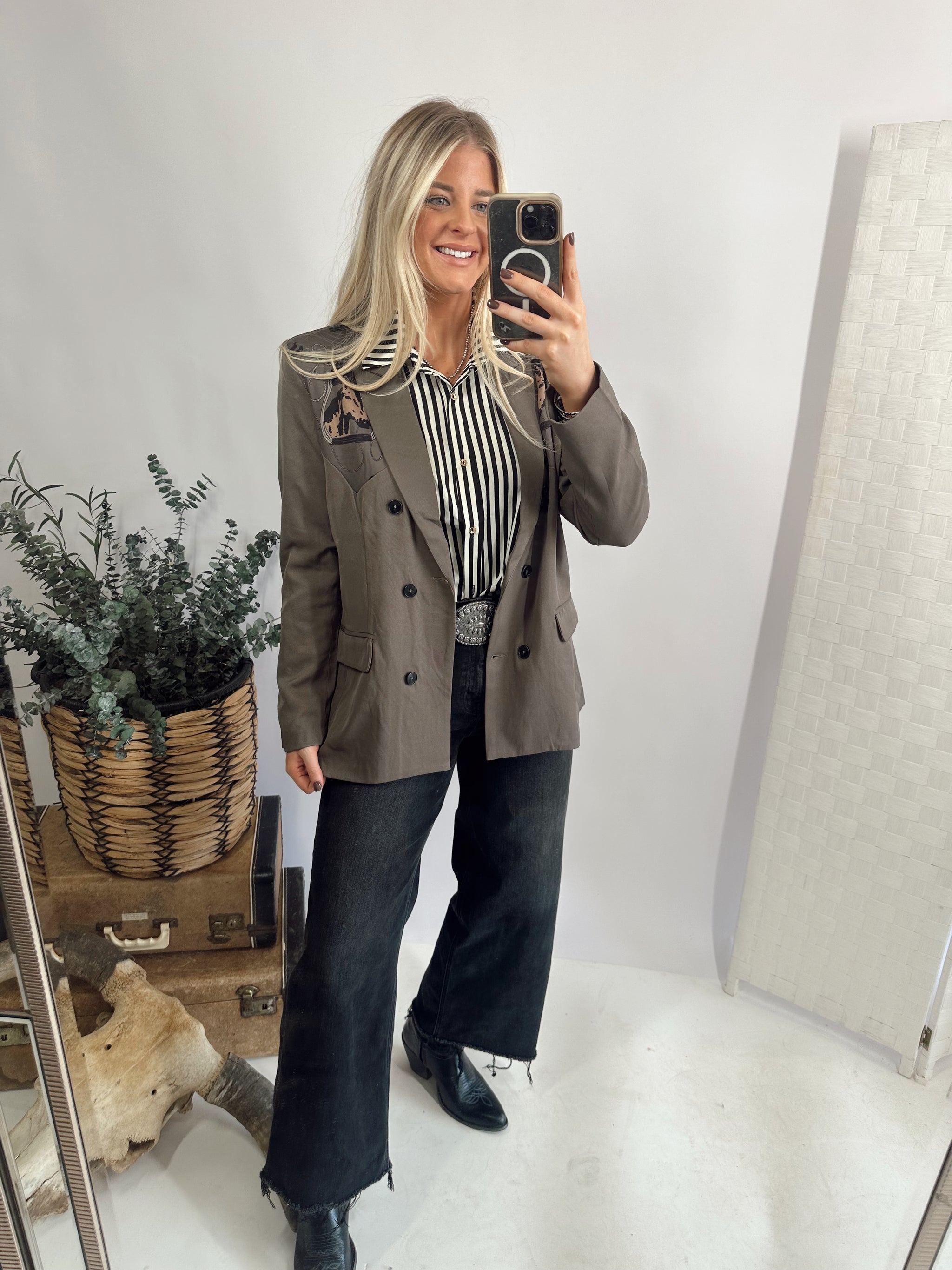 STIRR-UP TROUBLE BLAZER