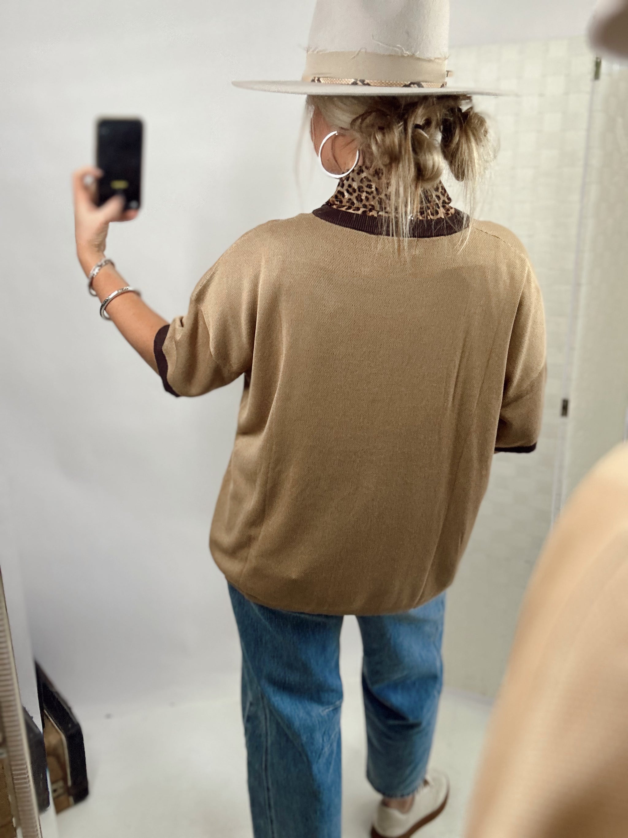 The Dusty Armadillo Top