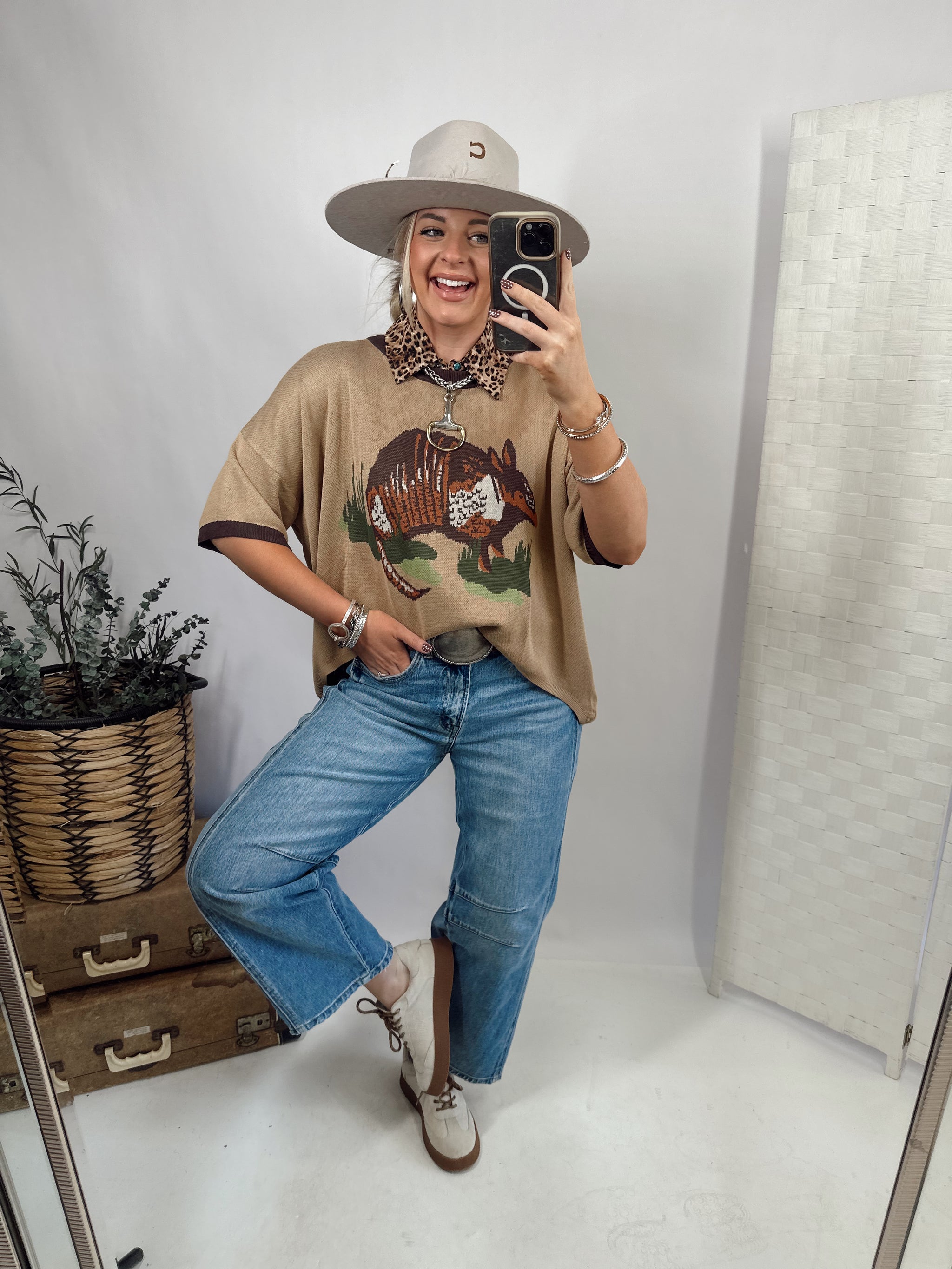 The Dusty Armadillo Top
