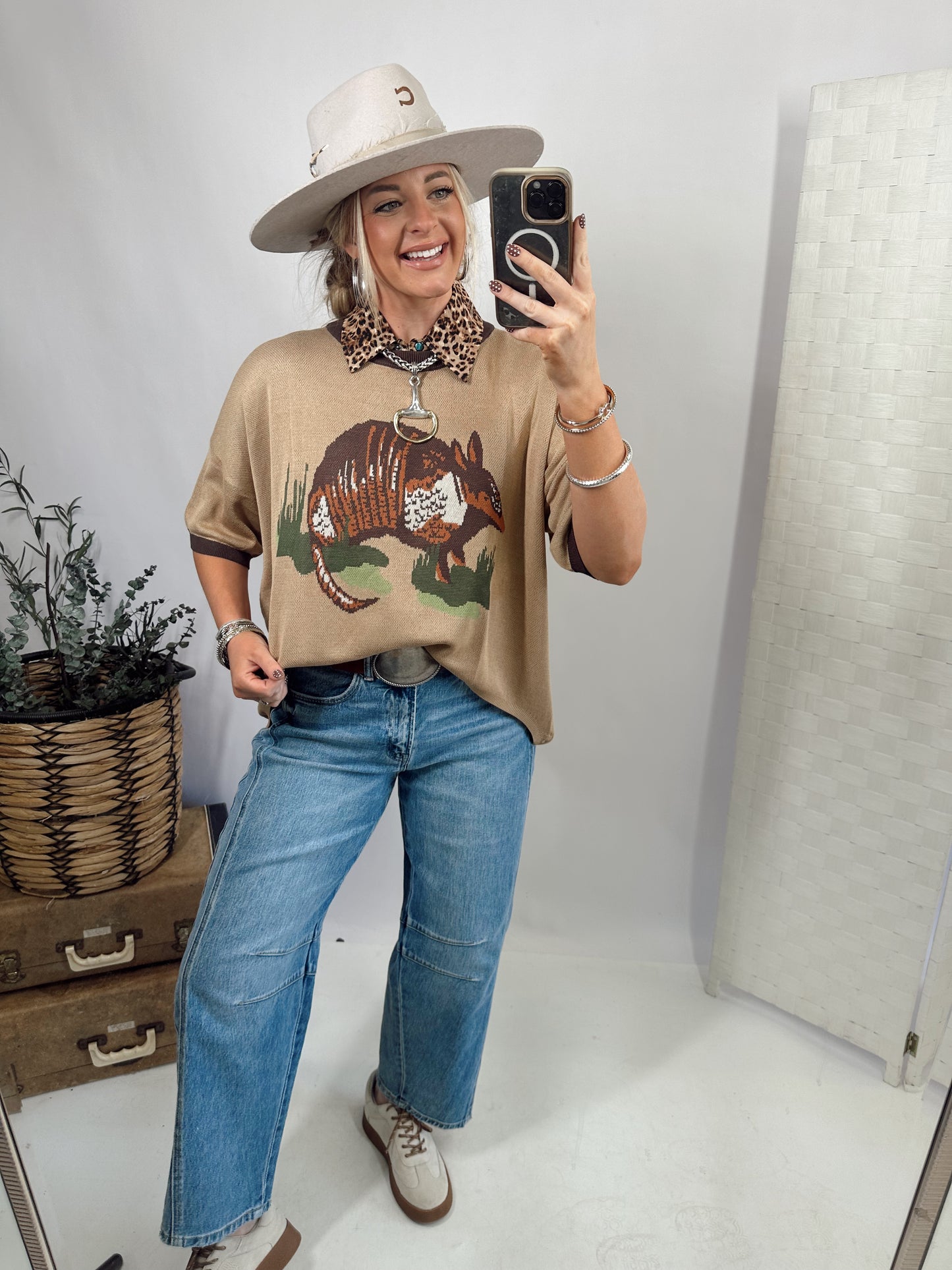 The Dusty Armadillo Top