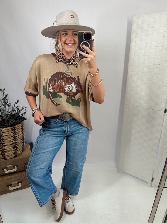 The Dusty Armadillo Top
