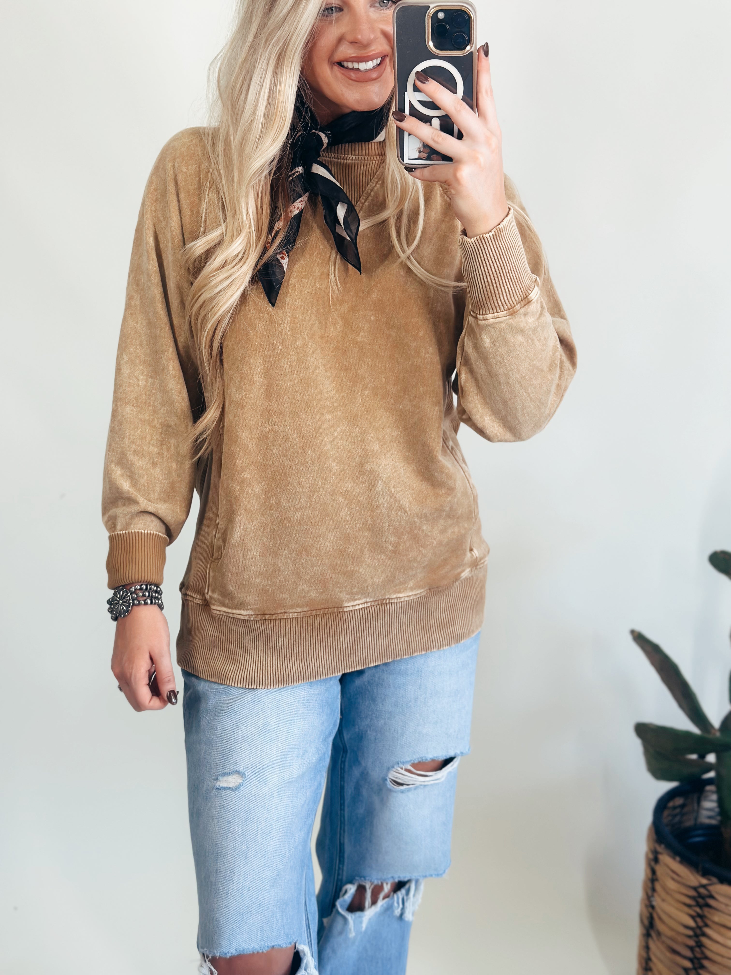 The Millie Sweatshirt *Camel