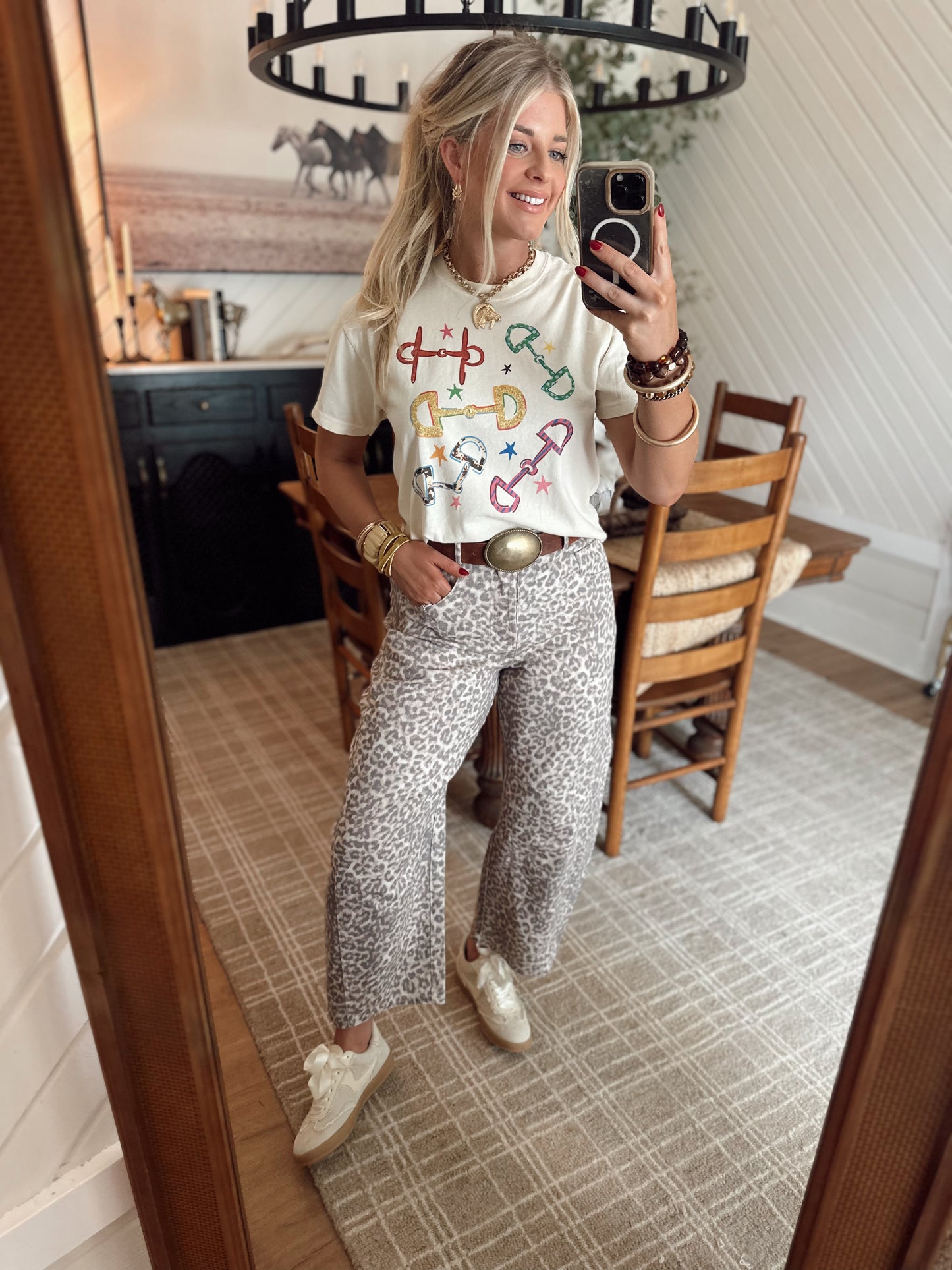 Horse bit Modest Crop Tee