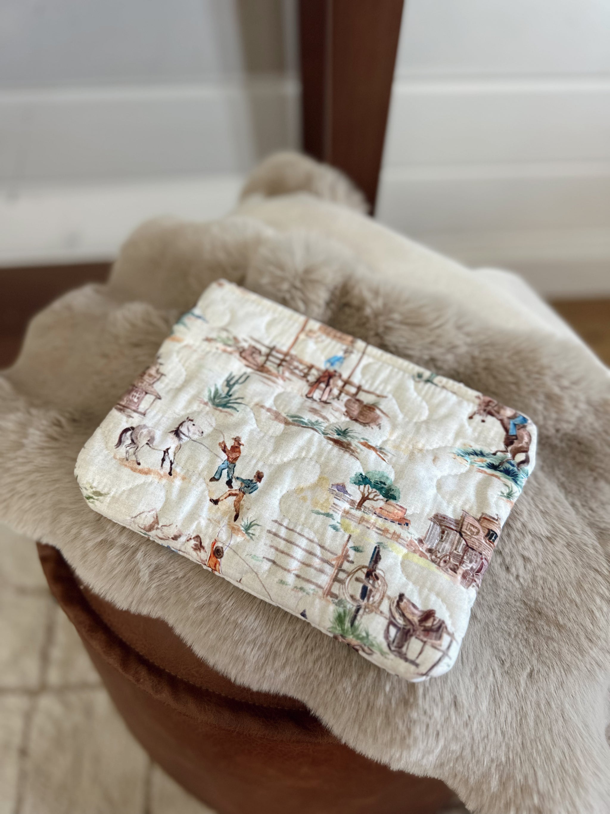 Retro Cowboy Quilted SM Makeup Bag